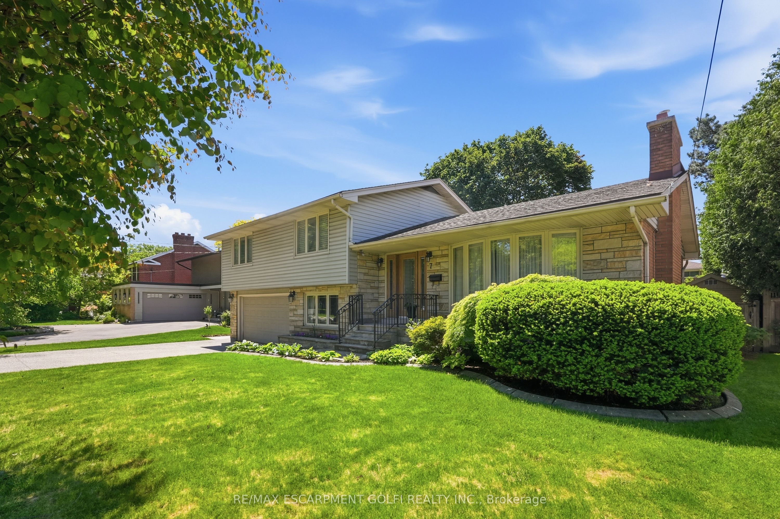 7 Braemar Place, Hamilton, ON L9C 1C9 photo 3