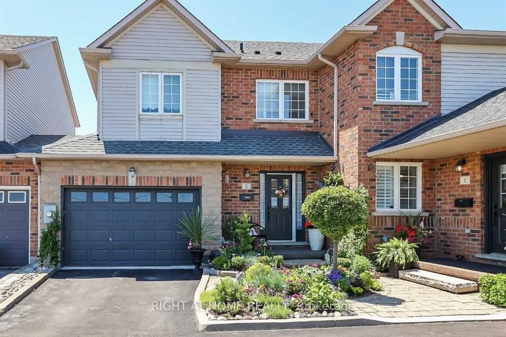 344 E MAIN St E, Grimsby Street E, Grimsby, ON L3M 1R3