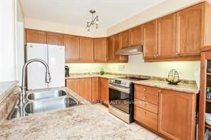 344 E MAIN St E, Grimsby Street E, Grimsby, ON L3M 1R3 photo 5