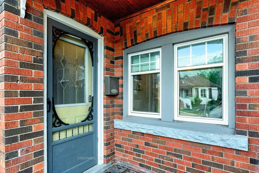 136 Weir Street N, Hamilton, ON L8H 5E9 photo 3