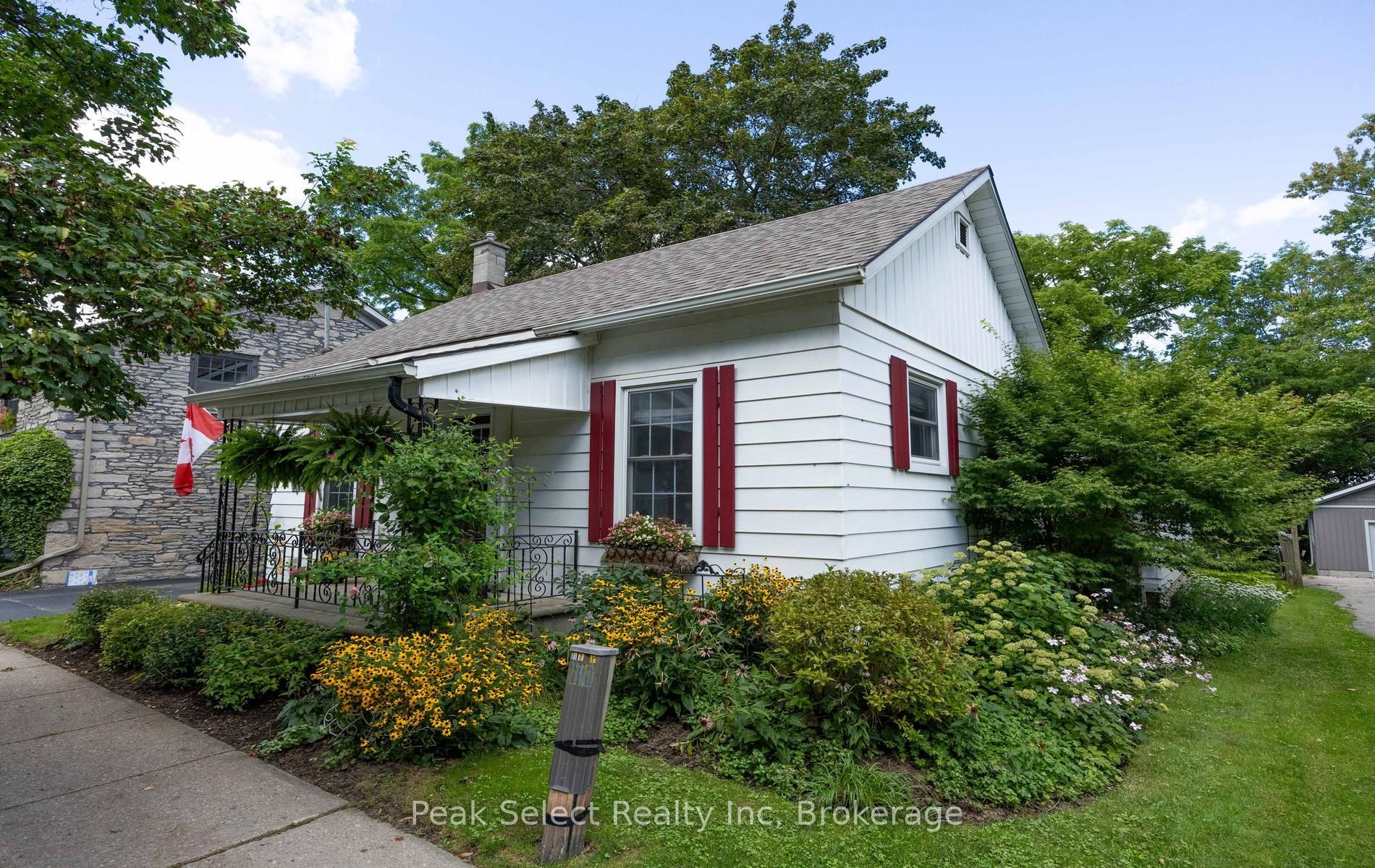 353 Queen Street E, St. Marys, ON N4X 1B8 photo 2