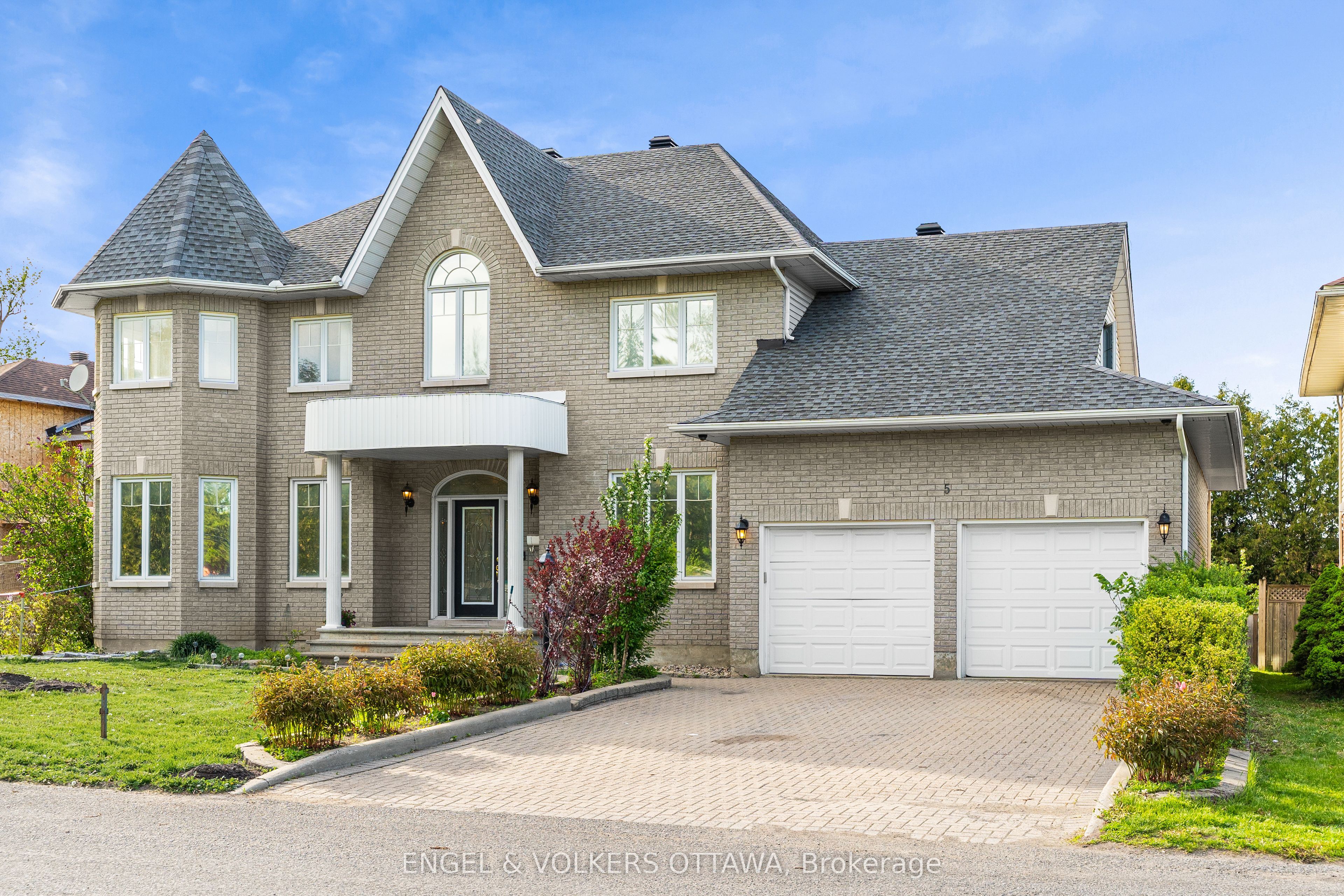 5 Cassone Court, Tanglewood - Grenfell Glen - Pineglen, ON K2G 5V6