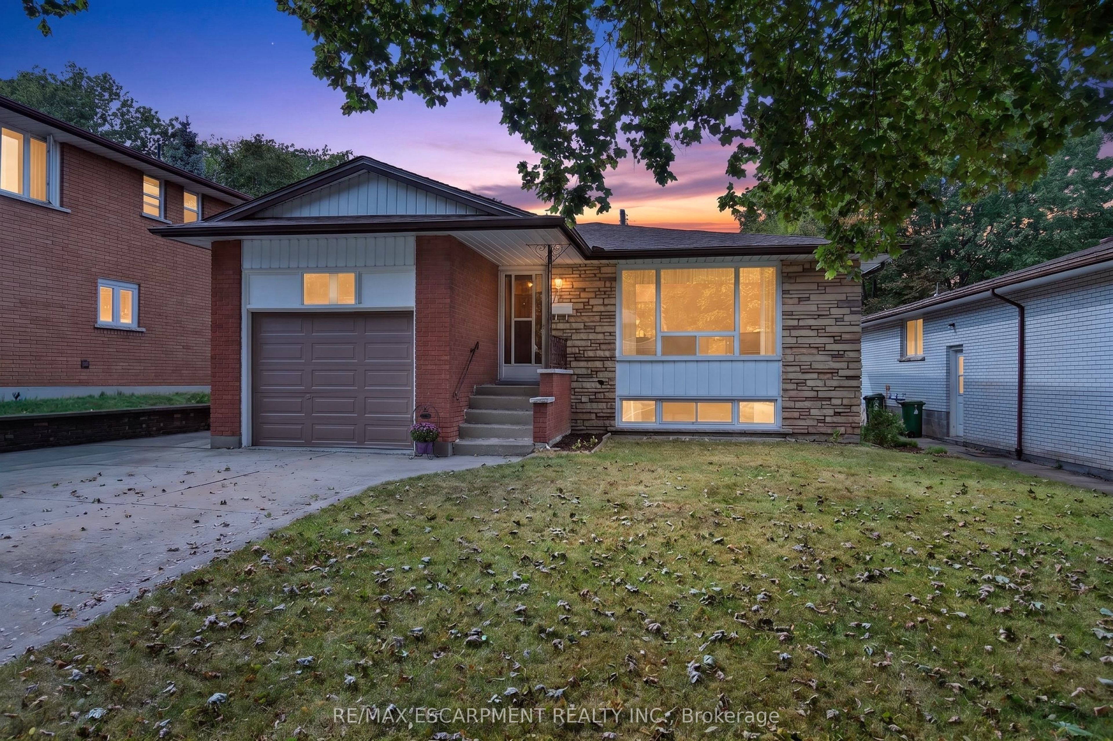 80 Sarasota Avenue, Hamilton, ON L9C 3X5