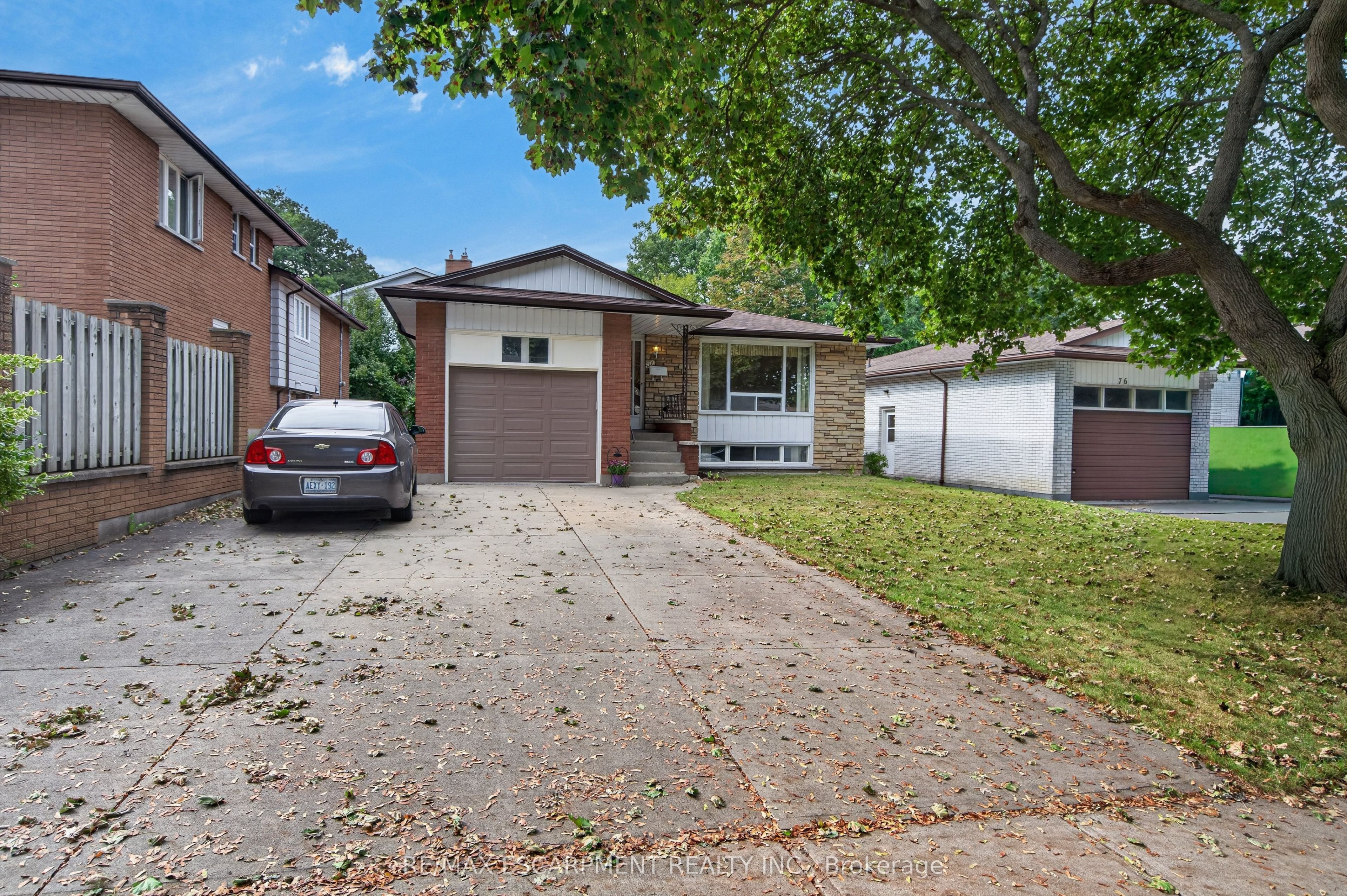 80 Sarasota Avenue, Hamilton, ON L9C 3X5 photo 2