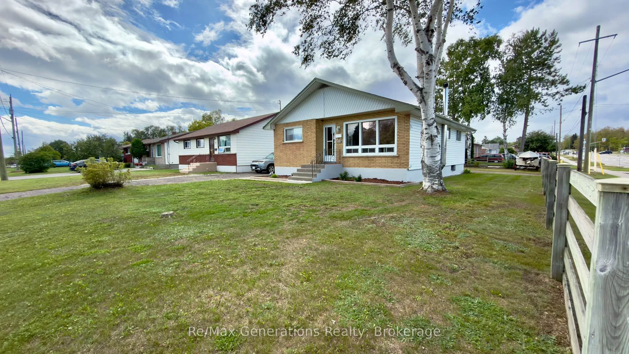 177 Matthews Street, Thunder Bay, ON P7A 3K8