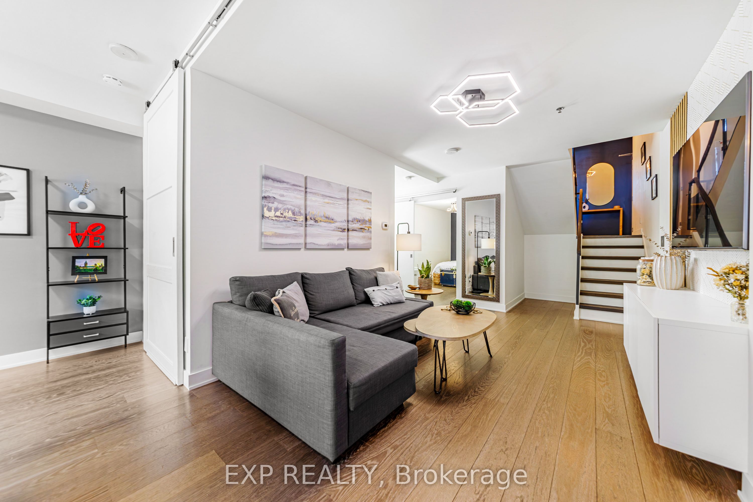 432 Sparks Street, Ottawa Centre, ON K1R 0B3 photo 5