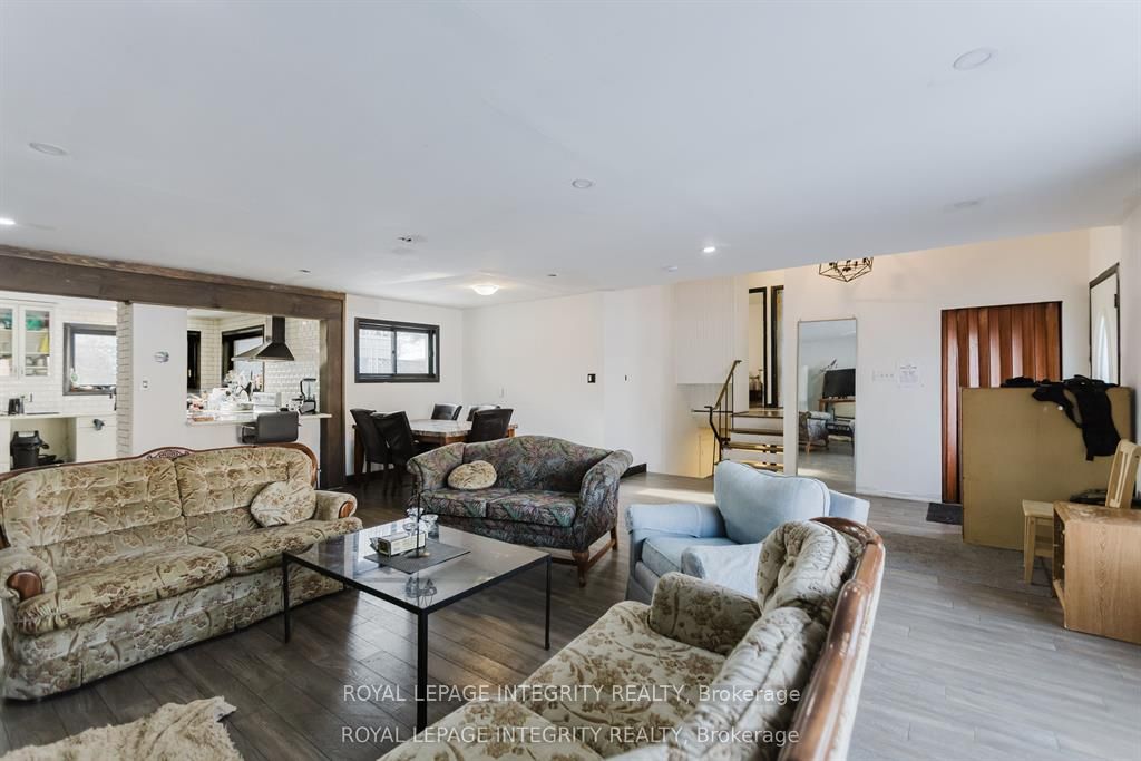 1197 Deer Park Road W, Cityview - Parkwoods Hills - Rideau Shore, ON K2E 6H5 photo 5