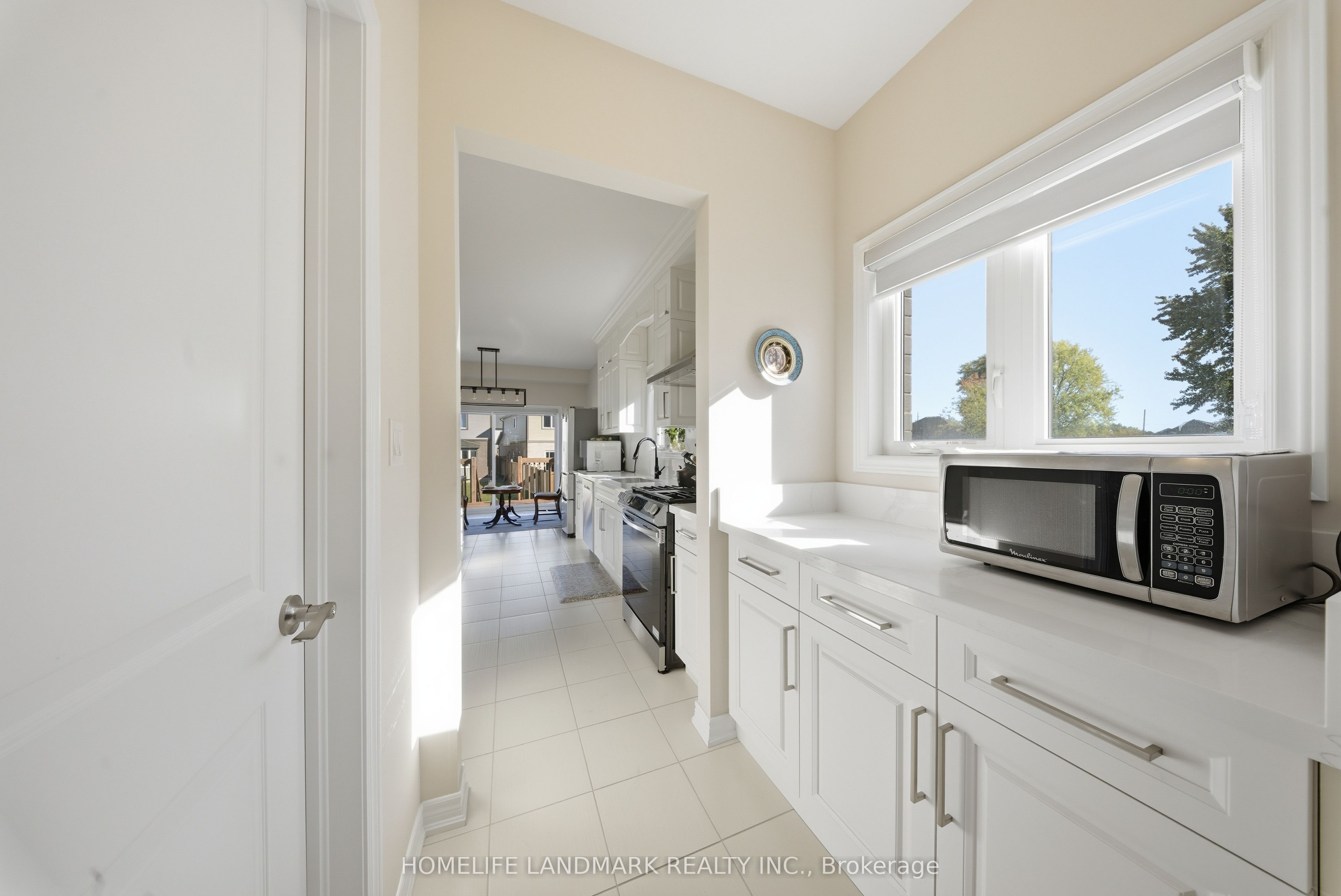 49 MONARCH Street, Welland, ON L3C 0E6 photo 5