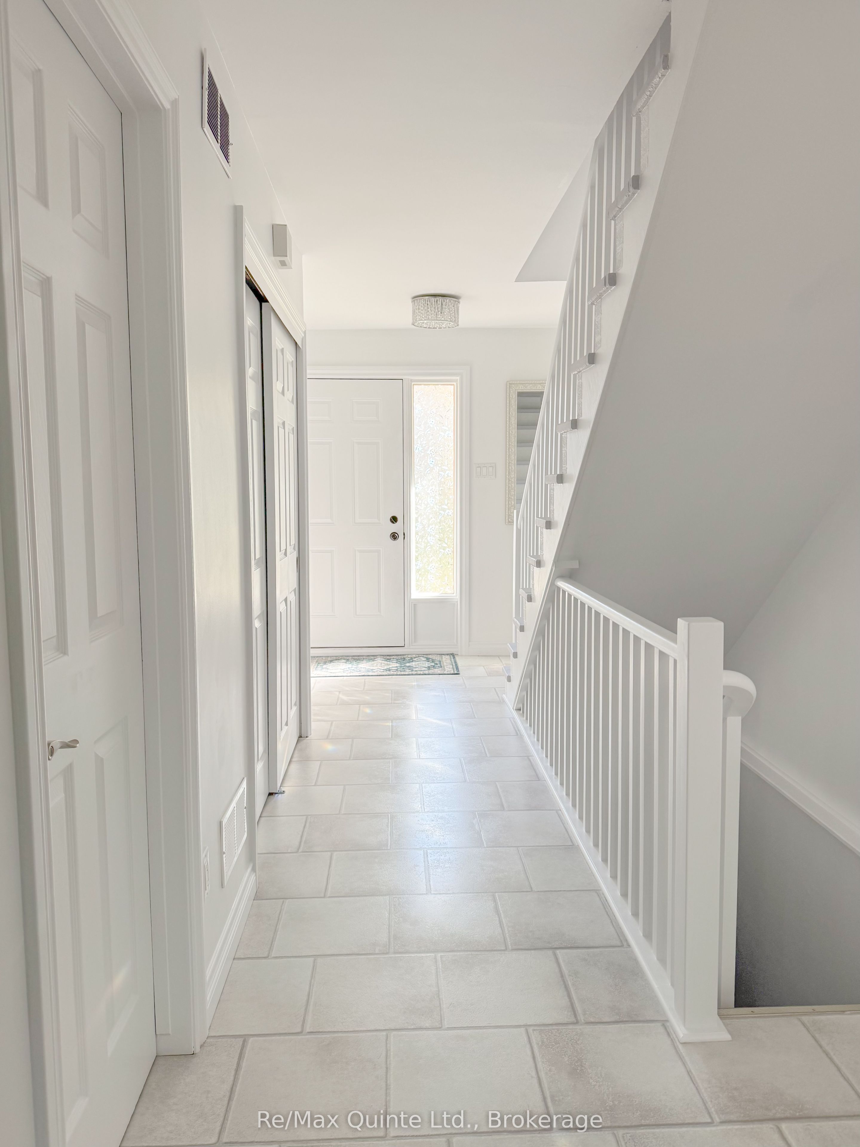 11 JANLYN Crescent 8, Belleville, ON K8N 5R4 photo 5