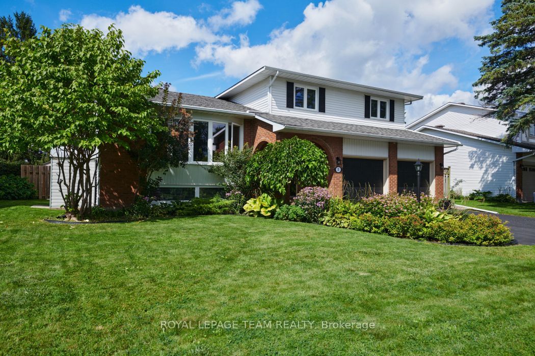 31 Elke Drive, Barrhaven, ON K2J 2B9 photo 2