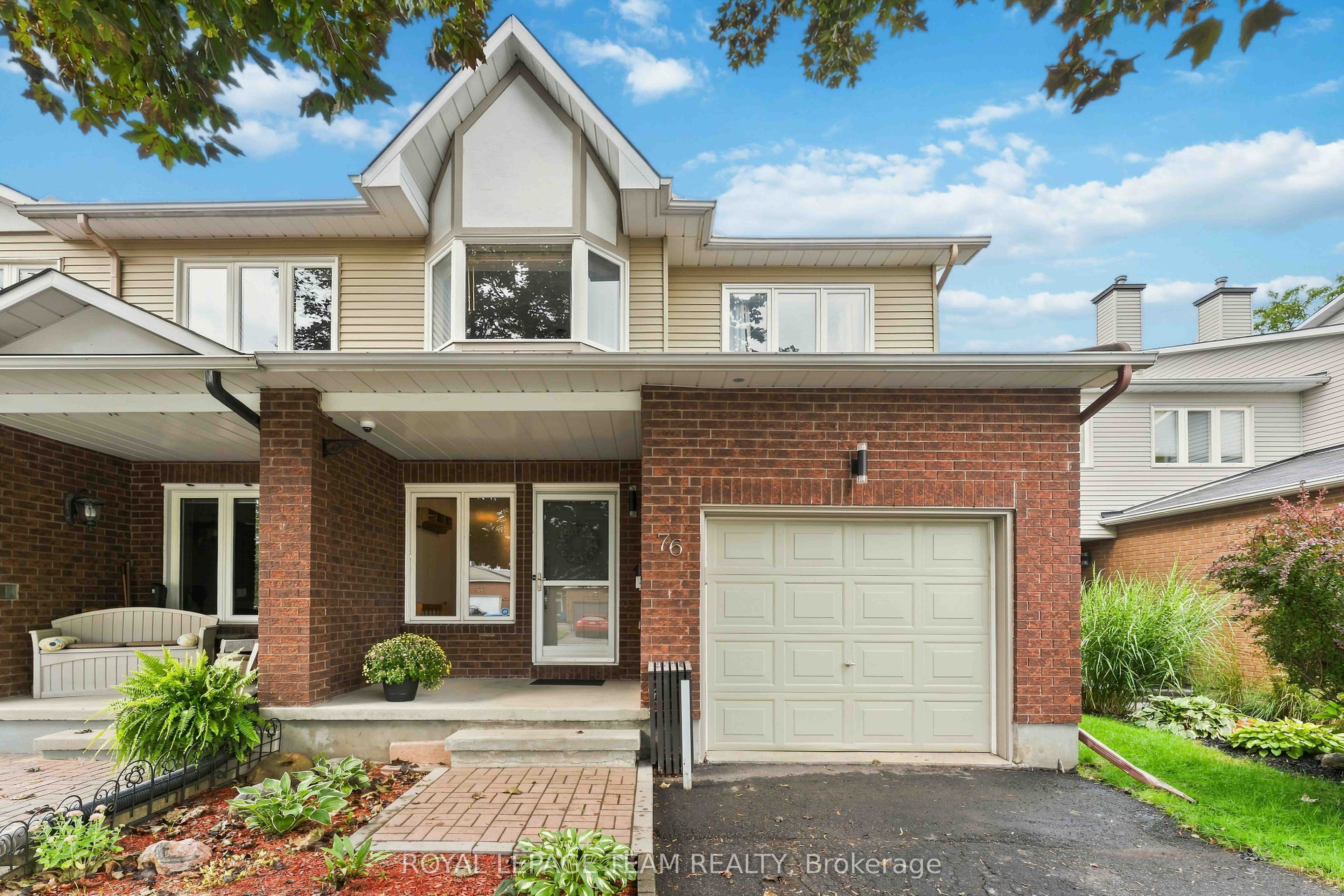 76 Hunter's Glen Crescent, Hunt Club - South Keys and Area, ON K1T 3R1 photo 2