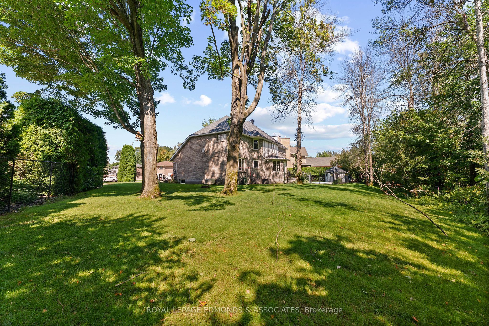 131 Owens Street, Pembroke, ON K8A 8K1 photo 3