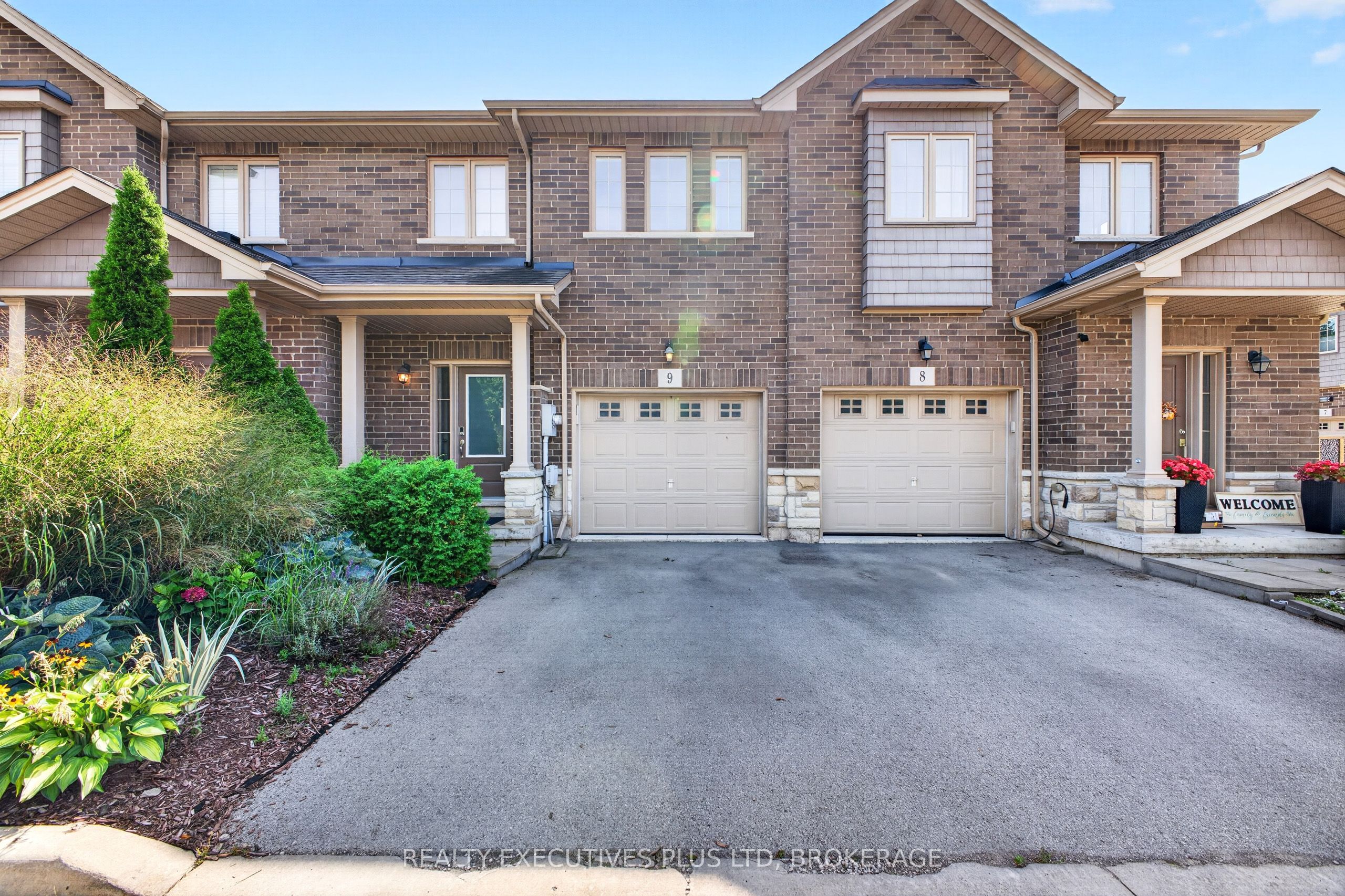 43 Kerman Avenue 9, Grimsby, ON L3M 0G2
