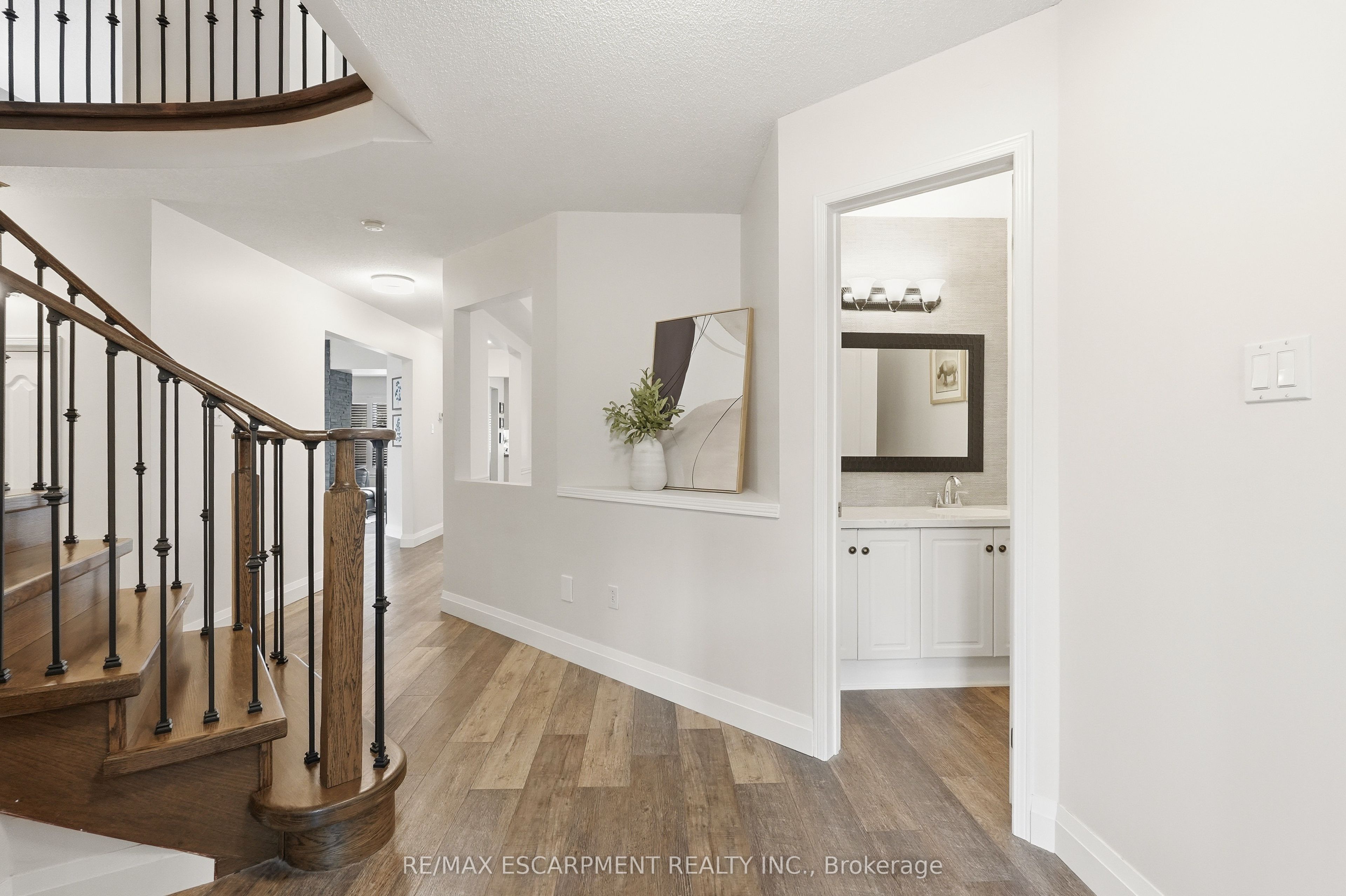 48 Bridgeport Crescent, Hamilton, ON L9K 1K4 photo 4