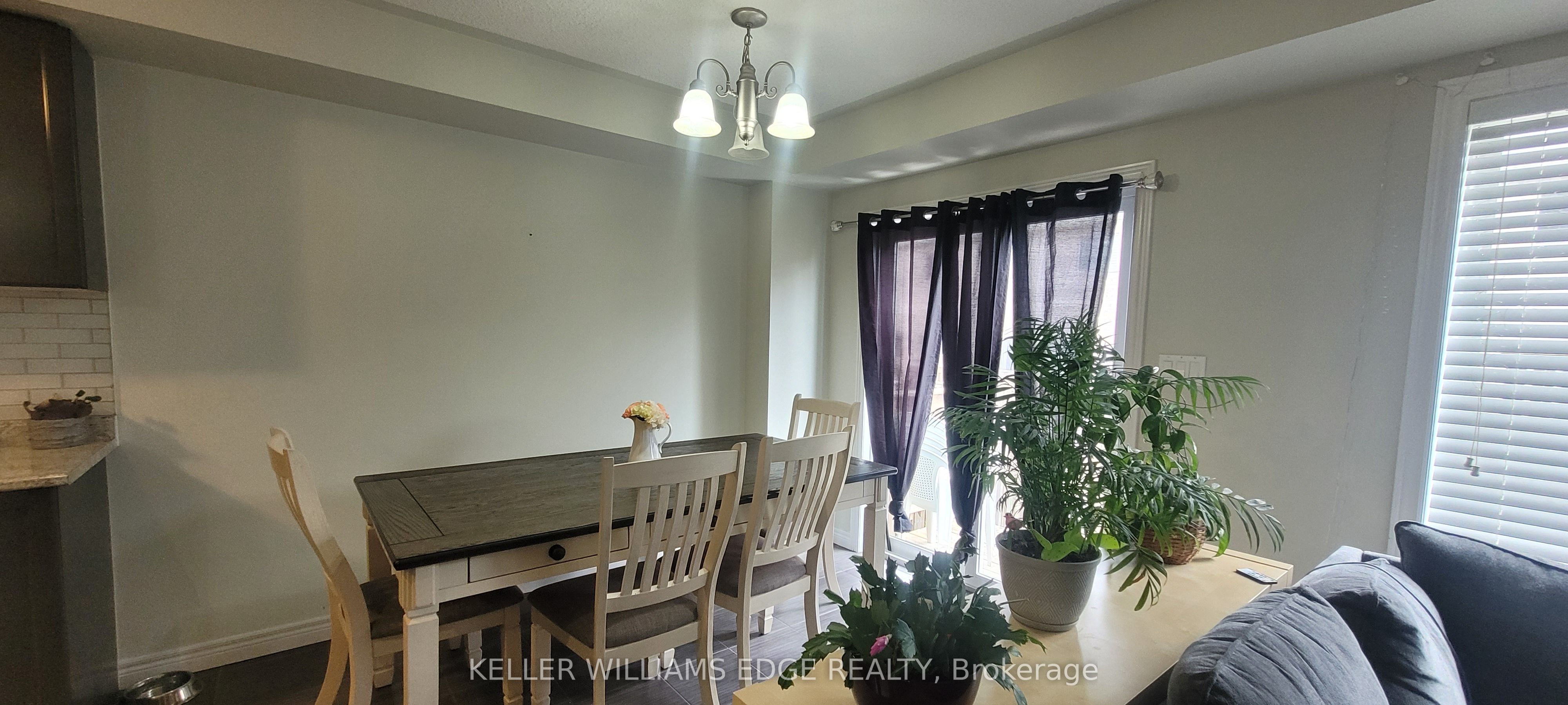 90 Bloom Crescent, Hamilton, ON L0R 1P0 photo 3