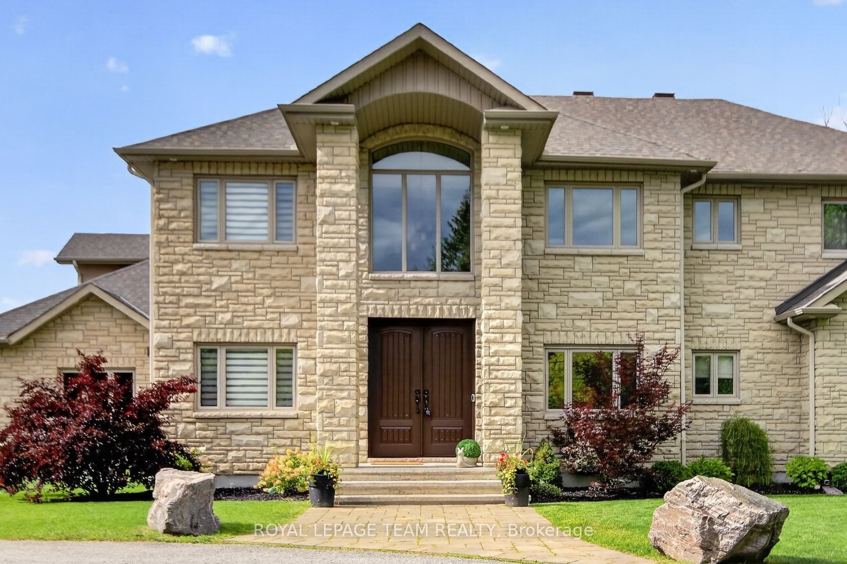 1425 Balmoral Drive, Blossom Park - Airport and Area, ON K1V 1H2 photo 3