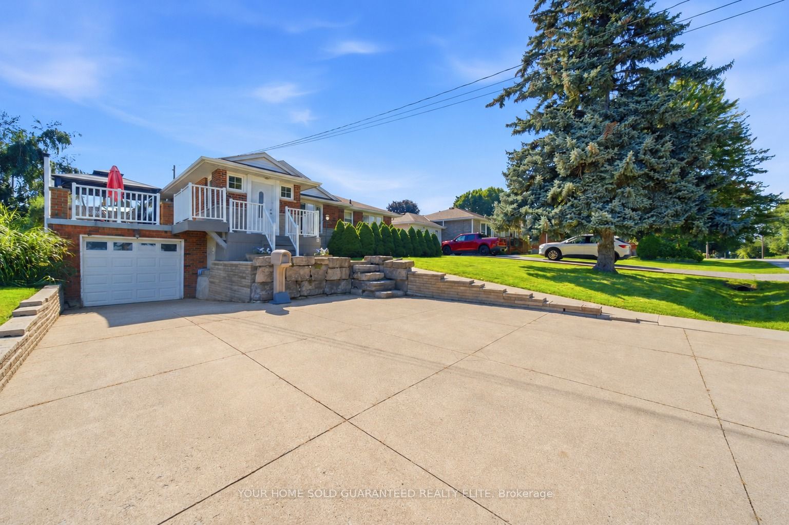 13 Lakeside Drive, Grimsby, ON L3M 2K8 photo 2