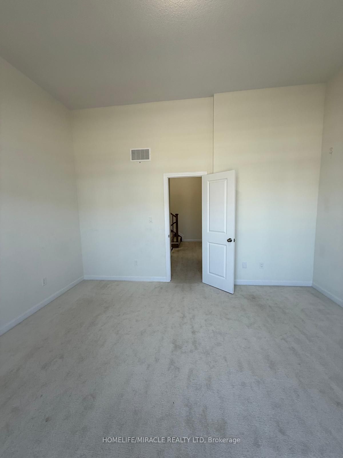 128 Oakmont Drive, Loyalist, ON K0H 1G0 photo 5