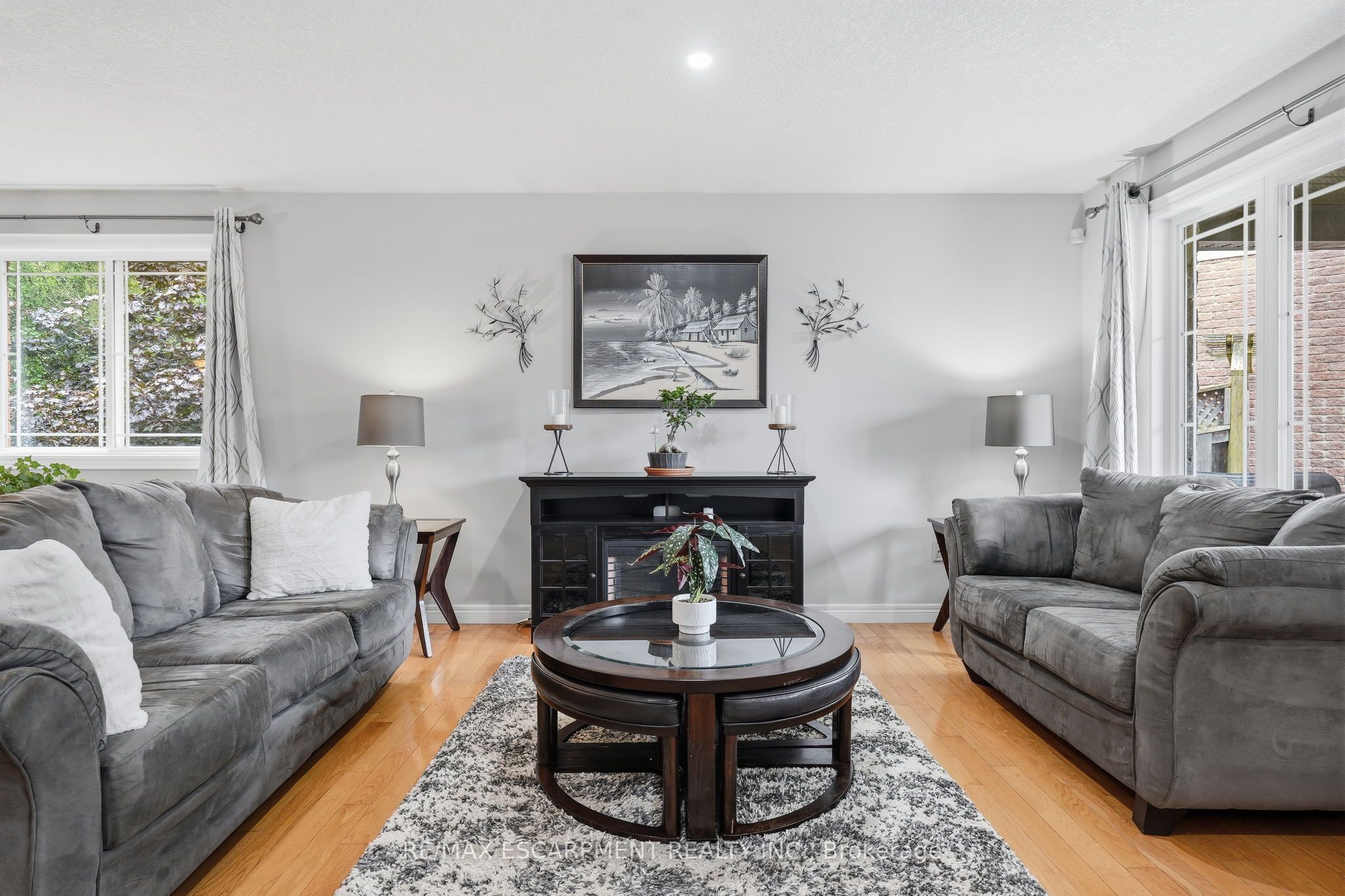 125 Langlaw Drive, Cambridge, ON N1P 1H9 photo 3
