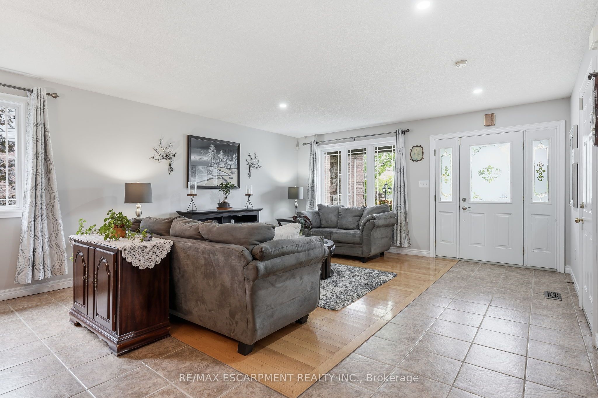 125 Langlaw Drive, Cambridge, ON N1P 1H9 photo 4