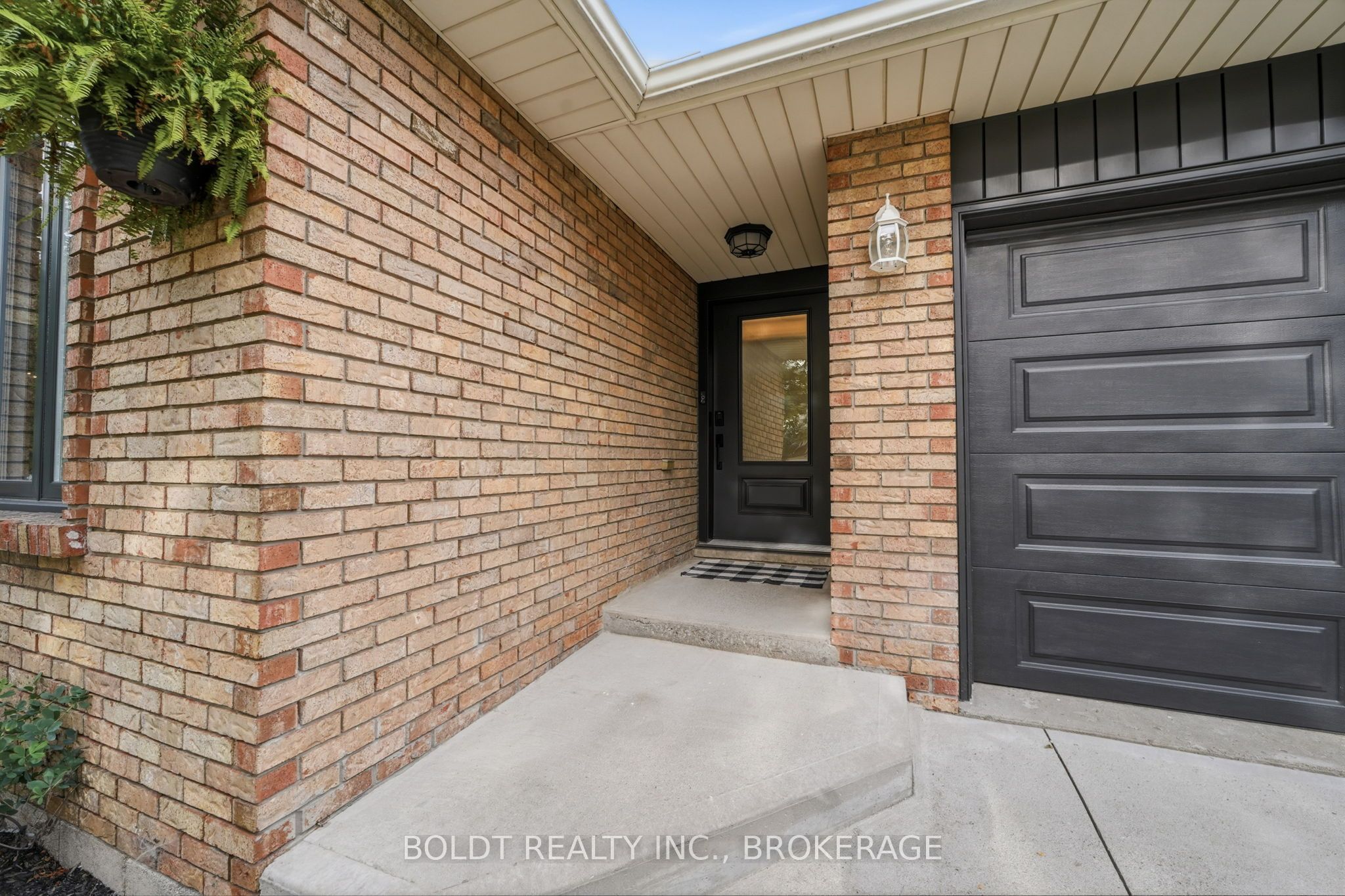 84 Allanbrook Street, Hamilton, ON L8J 1R1 photo 5