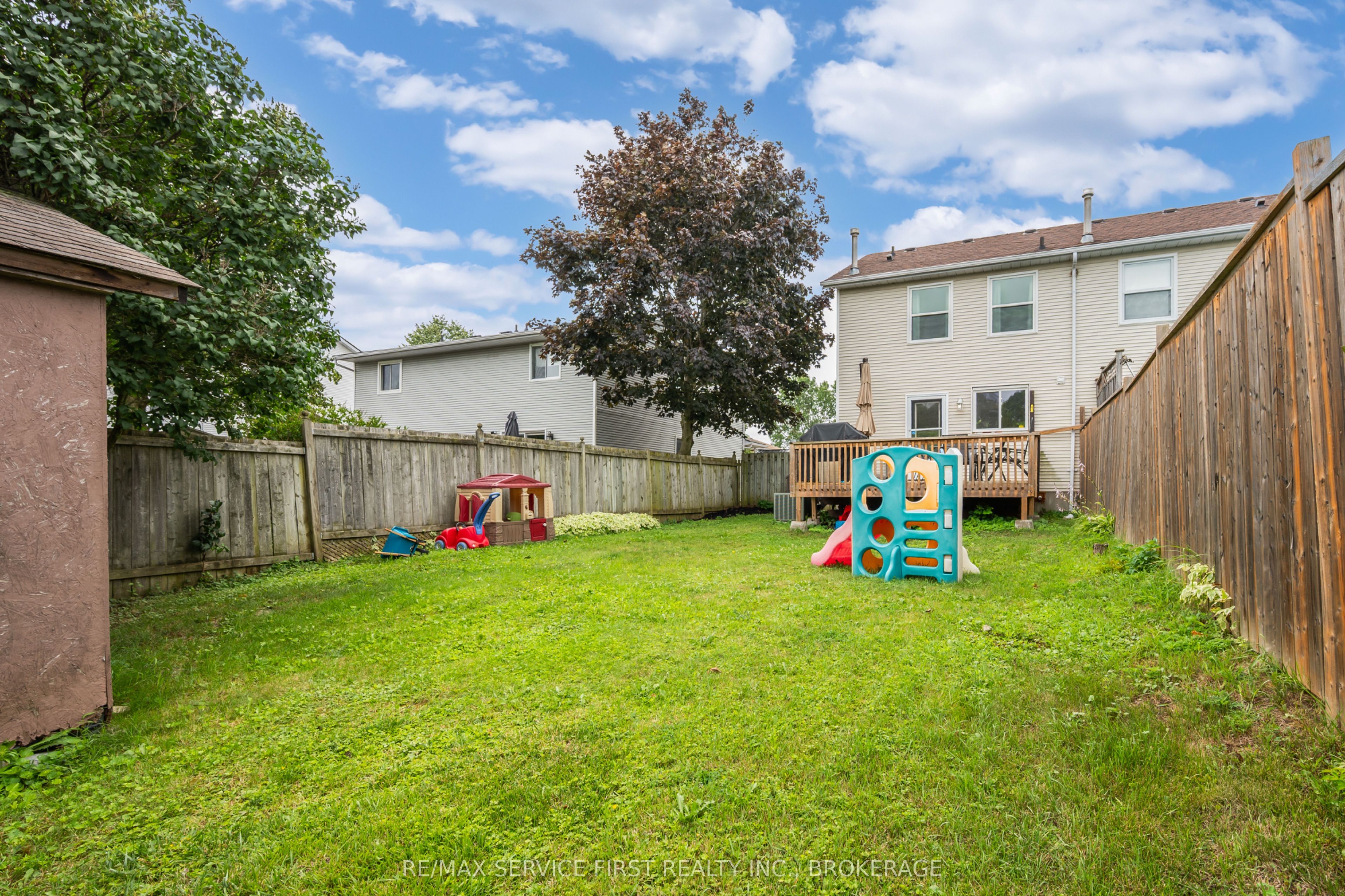 53 MCKEOWN Crescent, Loyalist, ON K7N 1Y4 photo 4