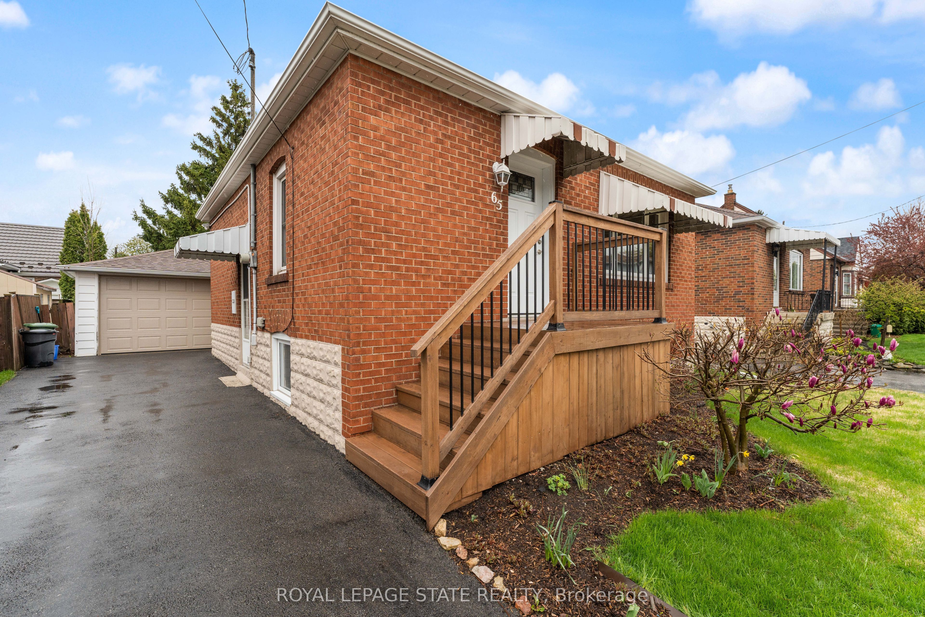 65 East 11th Street Main Floor, Hamilton, ON L9A 3T3 photo 3