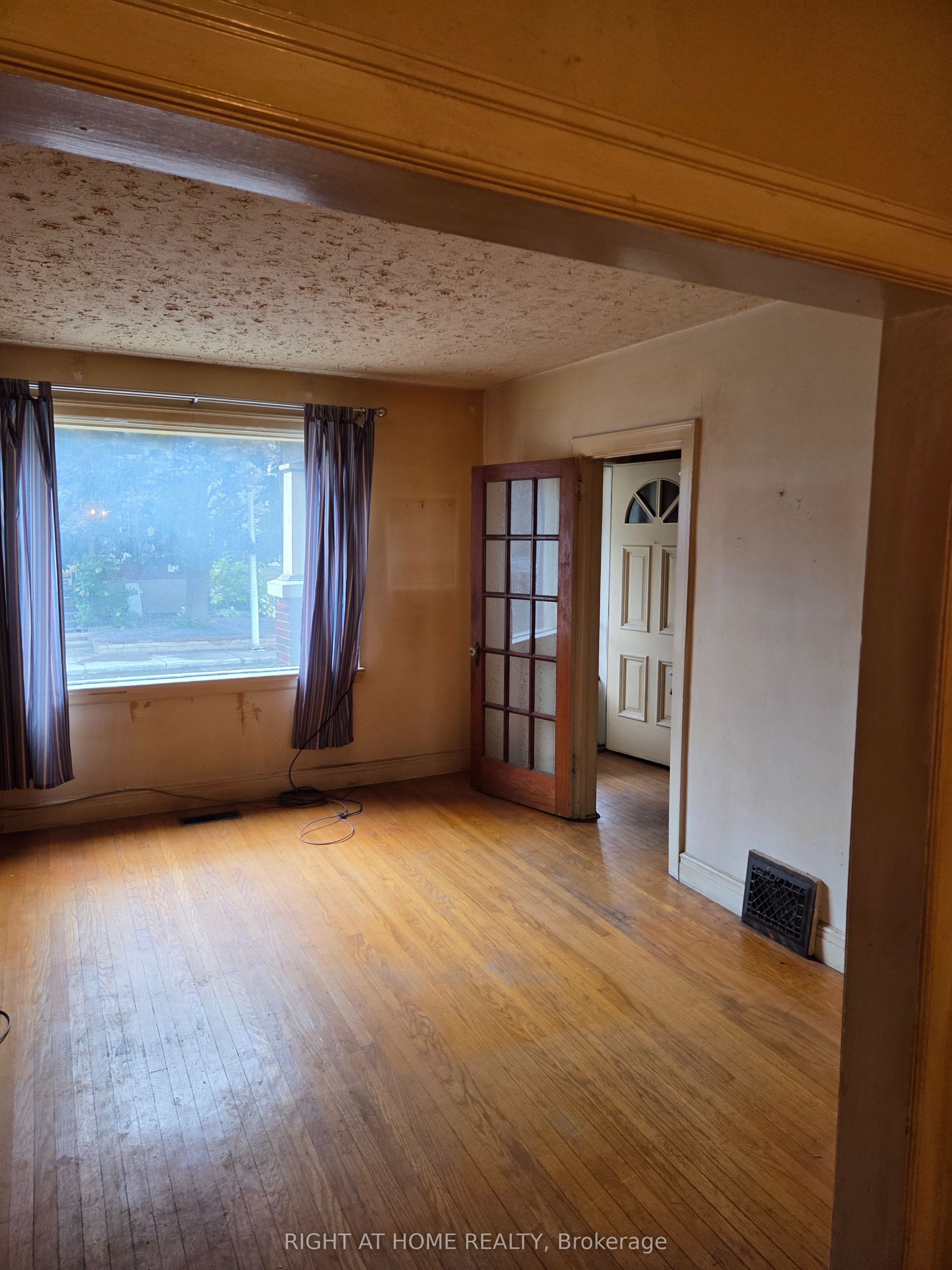 88 Lees Avenue, Glebe - Ottawa East and Area, ON K1S 0C1 photo 3