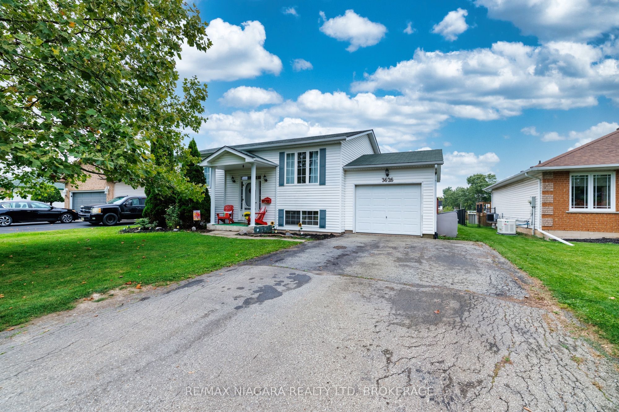 3626 Hill Street, Fort Erie, ON L0S 1S0 photo 2