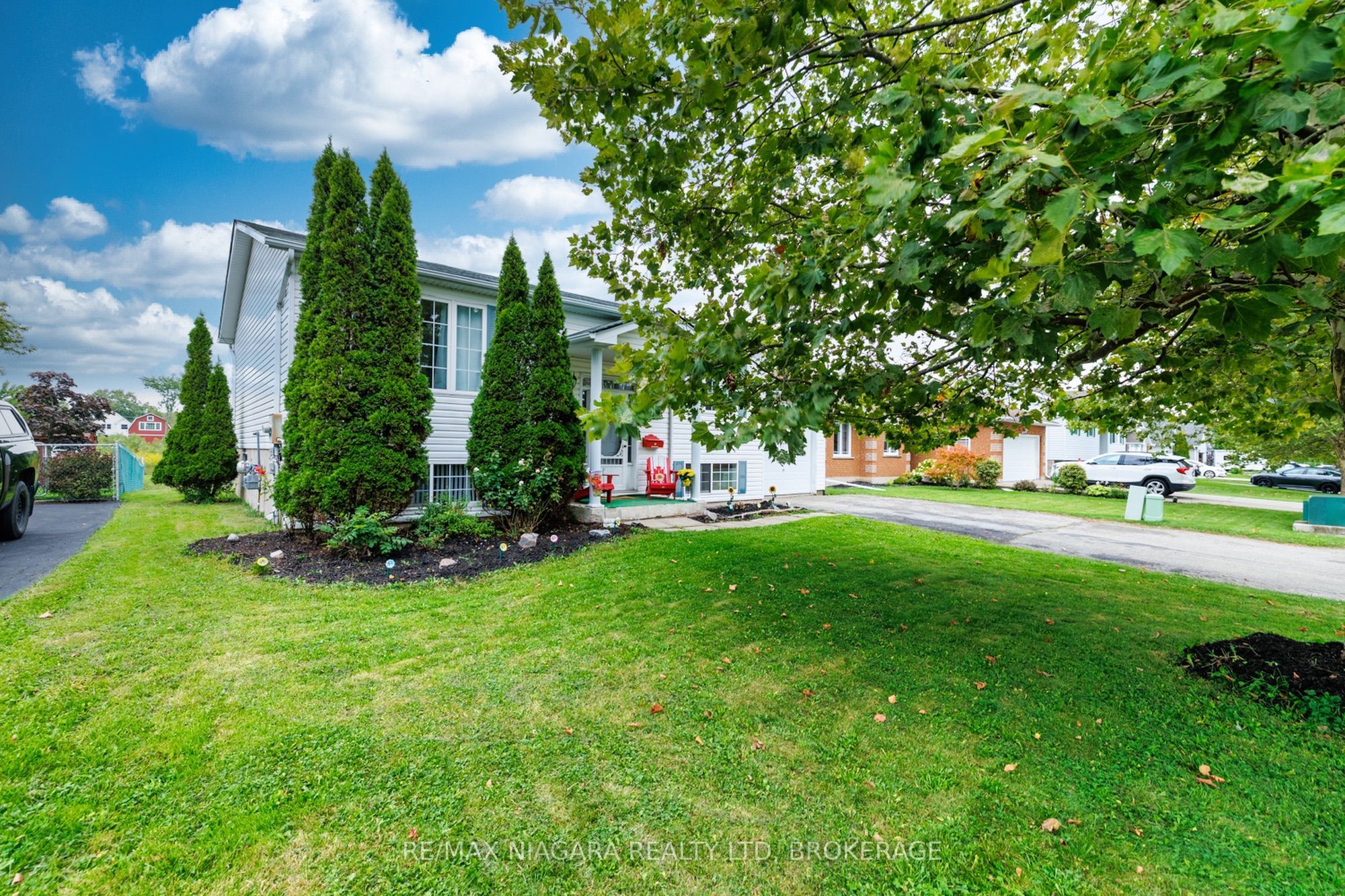 3626 Hill Street, Fort Erie, ON L0S 1S0 photo 3