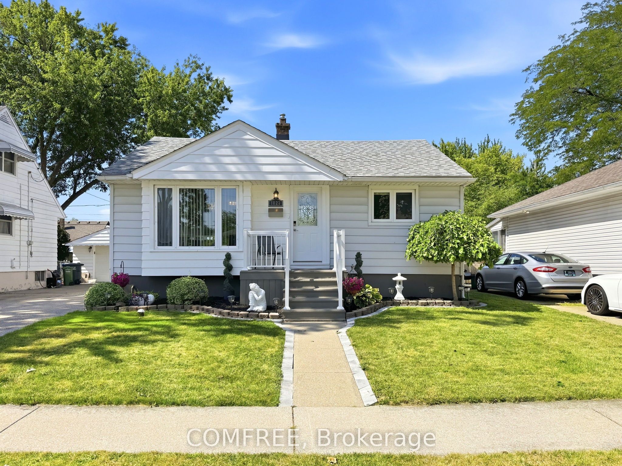 1827 Norman Road, Windsor, ON N8T 1R9