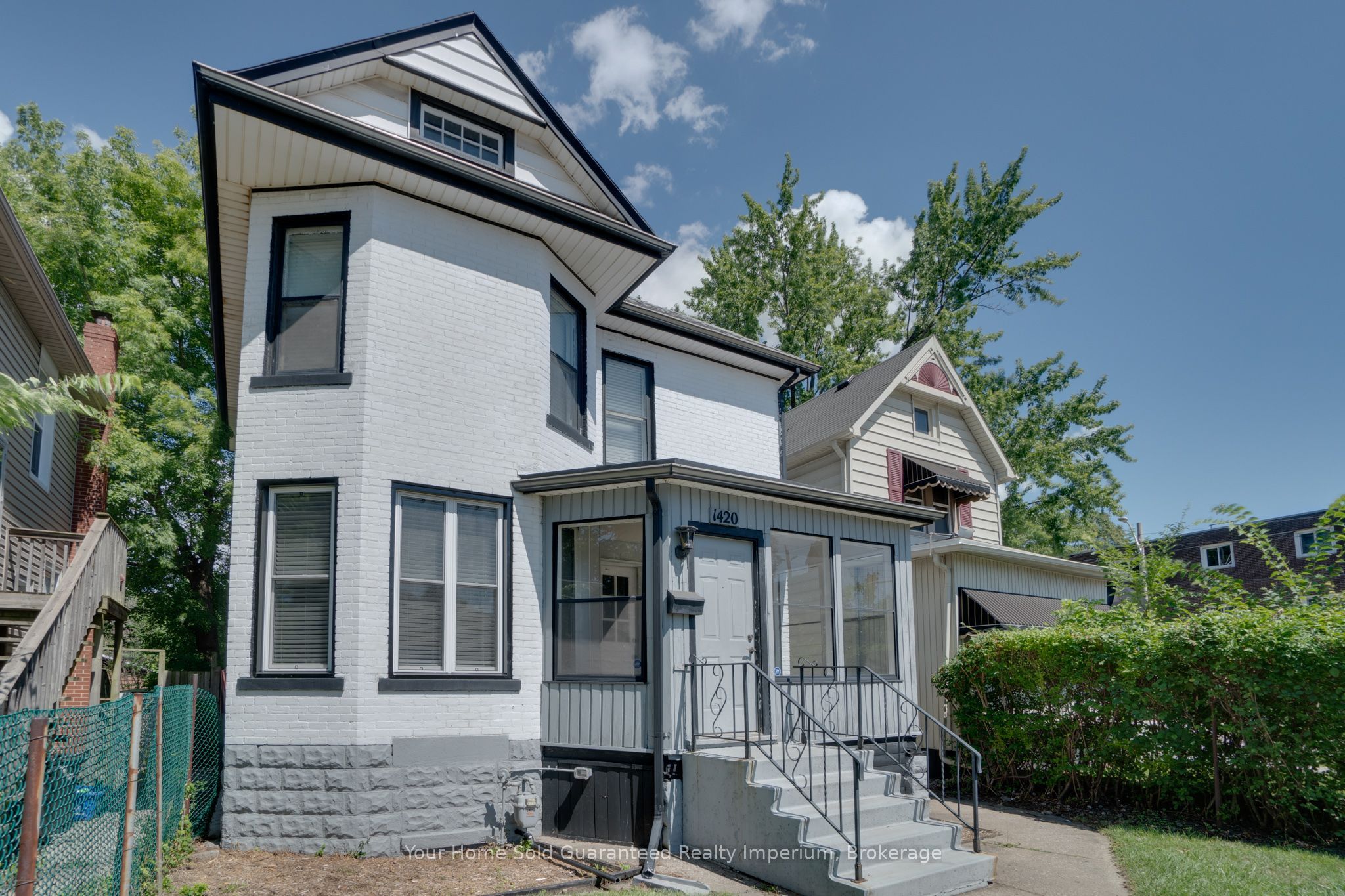 1420 University Avenue W, Windsor, ON N9B 1B7