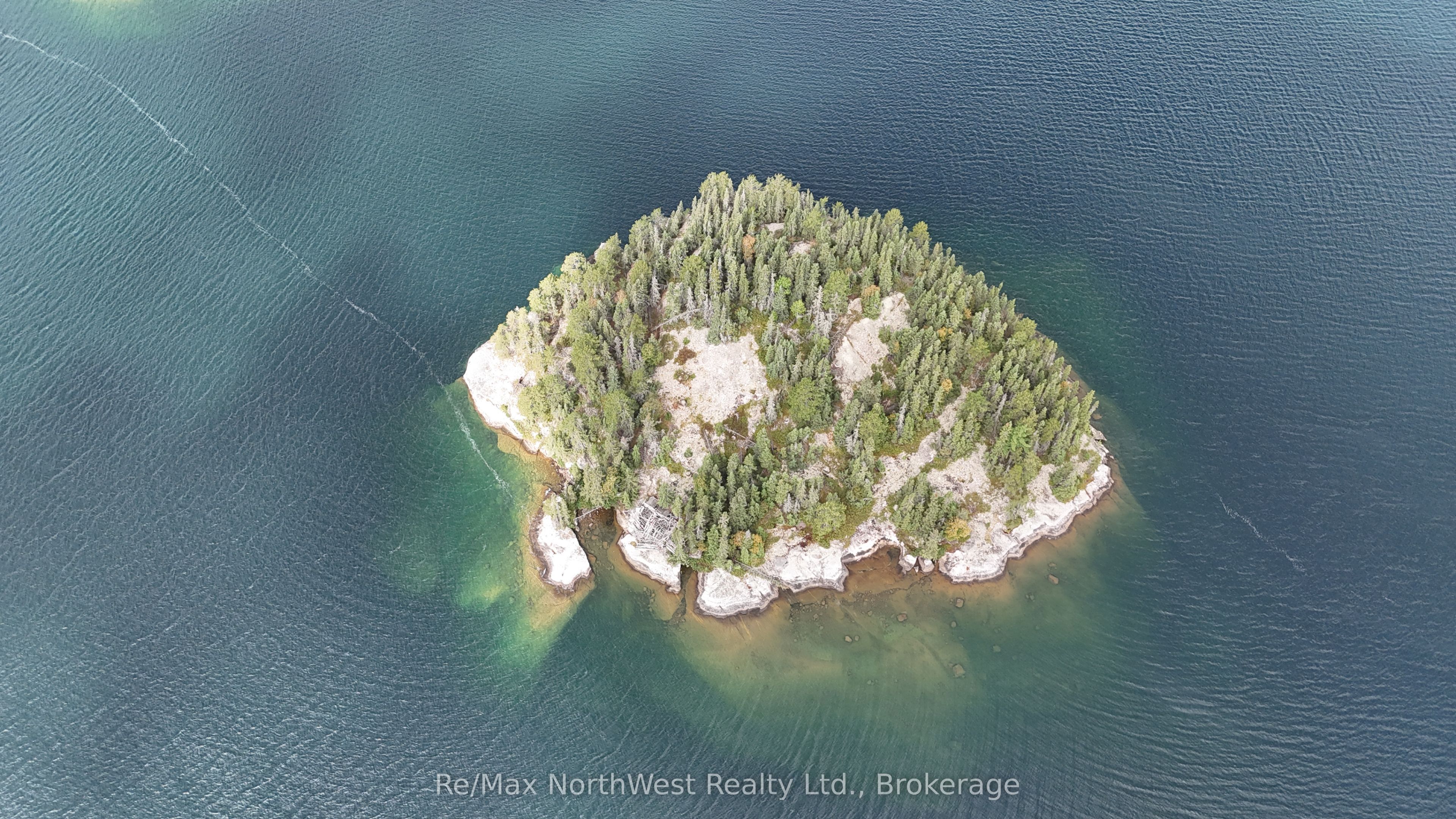 ISLAND EB2114 LINKLATER LAKE Island, Kenora Remote Area, ON P0X 1H0
