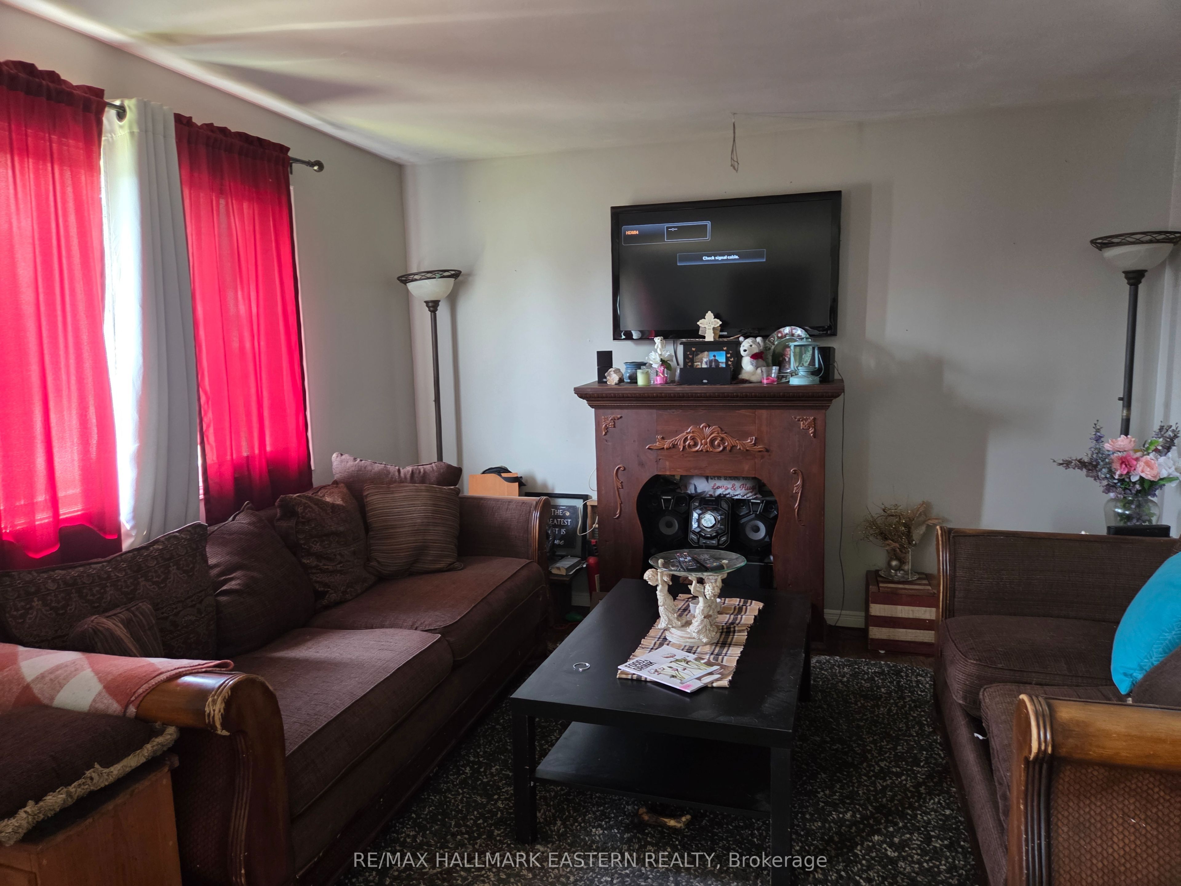 618 Donegal Street, Peterborough, ON K9H 4M5 photo 3
