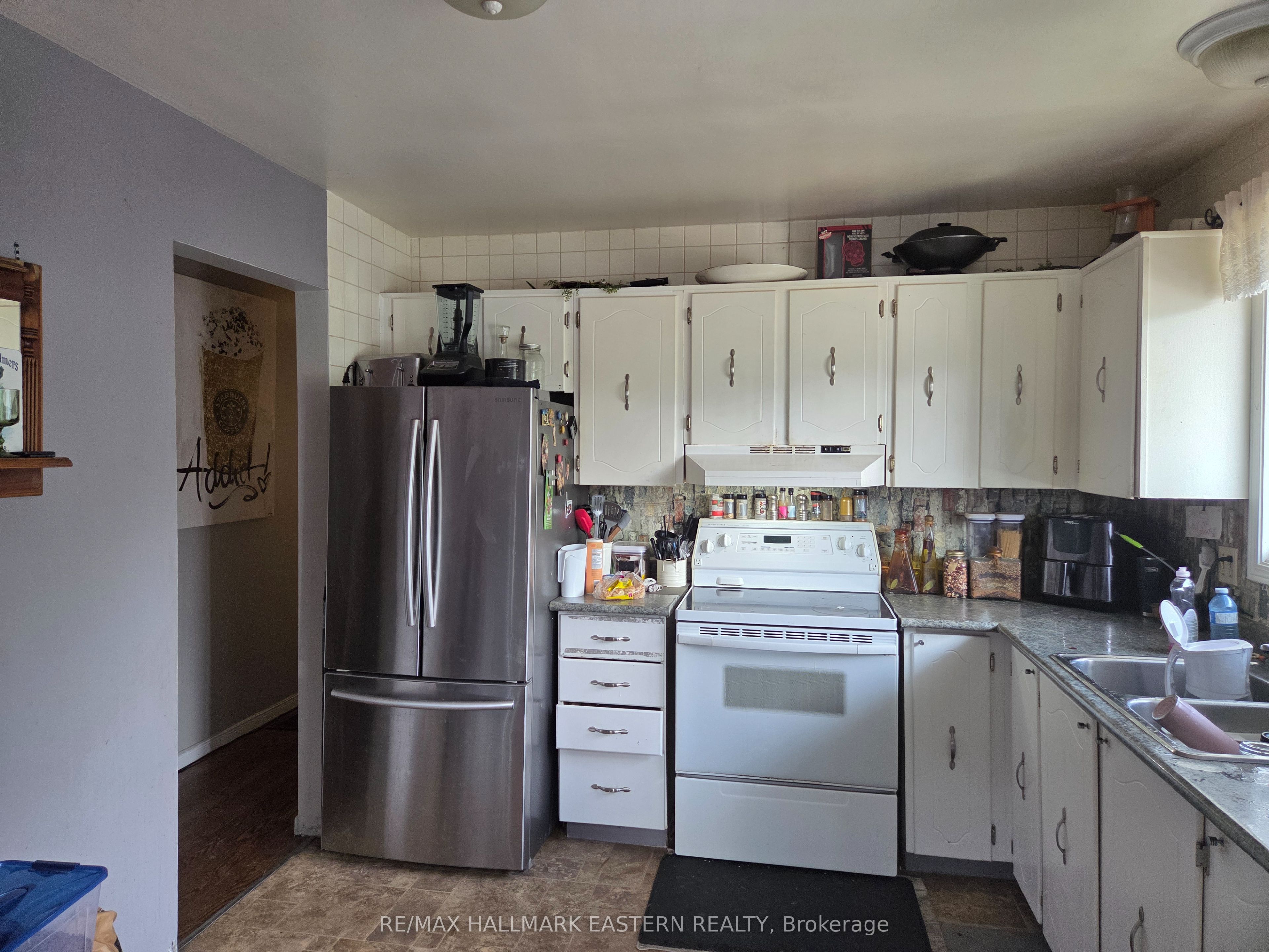 618 Donegal Street, Peterborough, ON K9H 4M5 photo 5