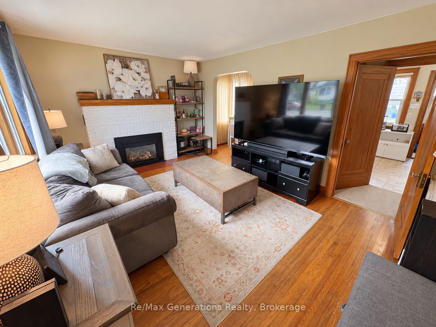 251 Francis Street W, Thunder Bay, ON P7C 4C1 photo 2
