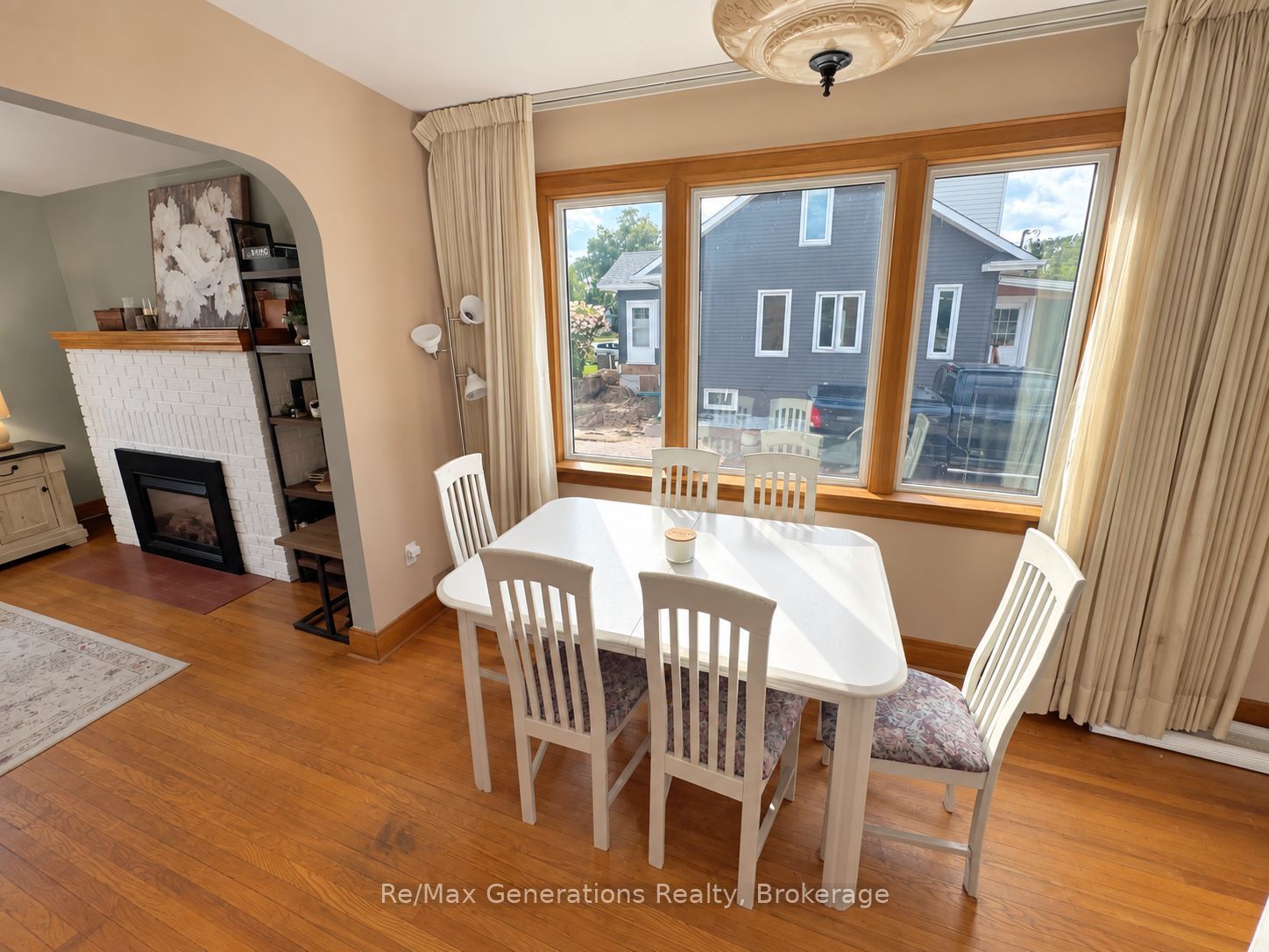 251 Francis Street W, Thunder Bay, ON P7C 4C1 photo 4