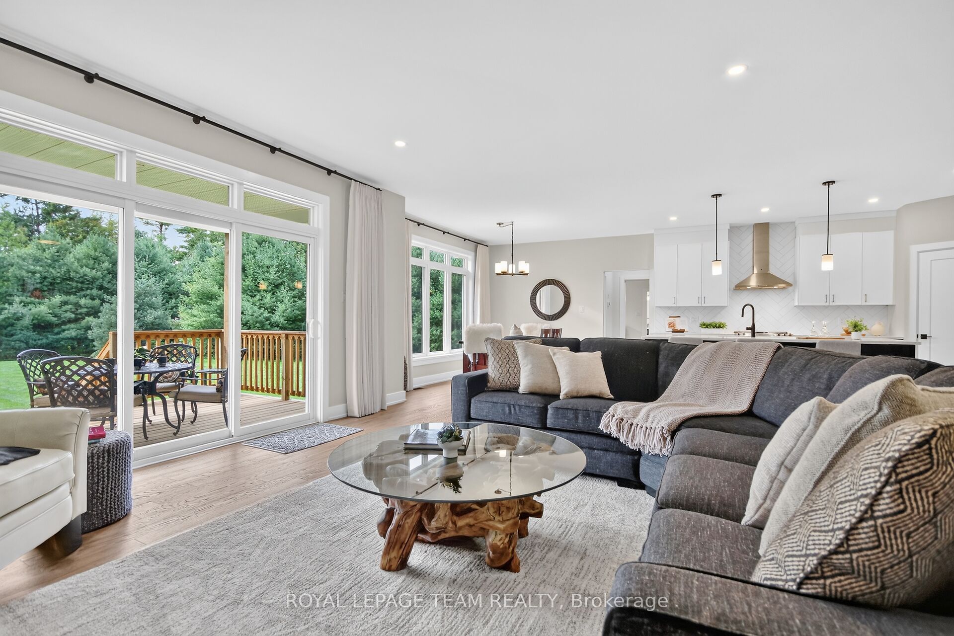 143 Raymond Luhta Crescent, McNab/Braeside, ON K7S 3G8 photo 3