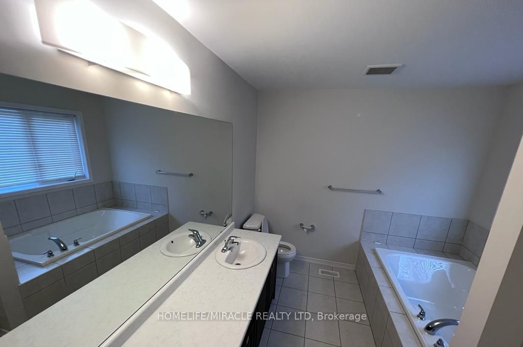 8702 Chickory Trail, Niagara Falls, ON L2H 2Y6 photo 5