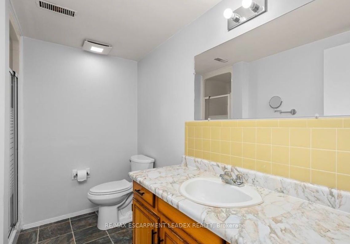 39 San Francisco Avenue LOWER, Hamilton, ON L9C 5N8 photo 5
