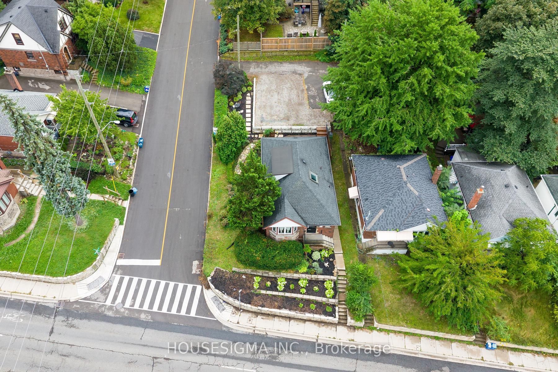 22 Arkledun Avenue, Hamilton, ON L8N 2H7 photo 4