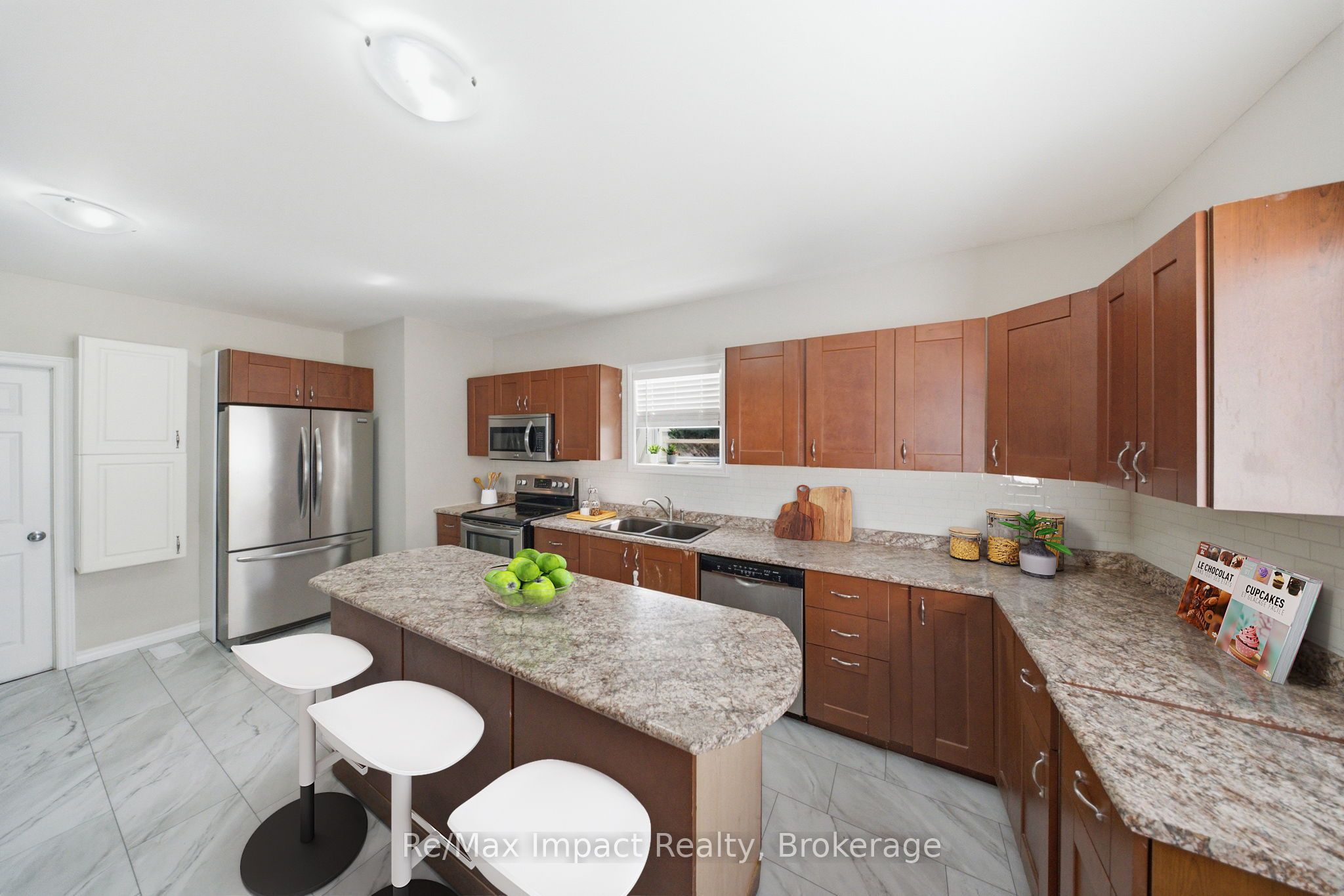 7 University Avenue, Cobourg, ON K9A 1C6 photo 5