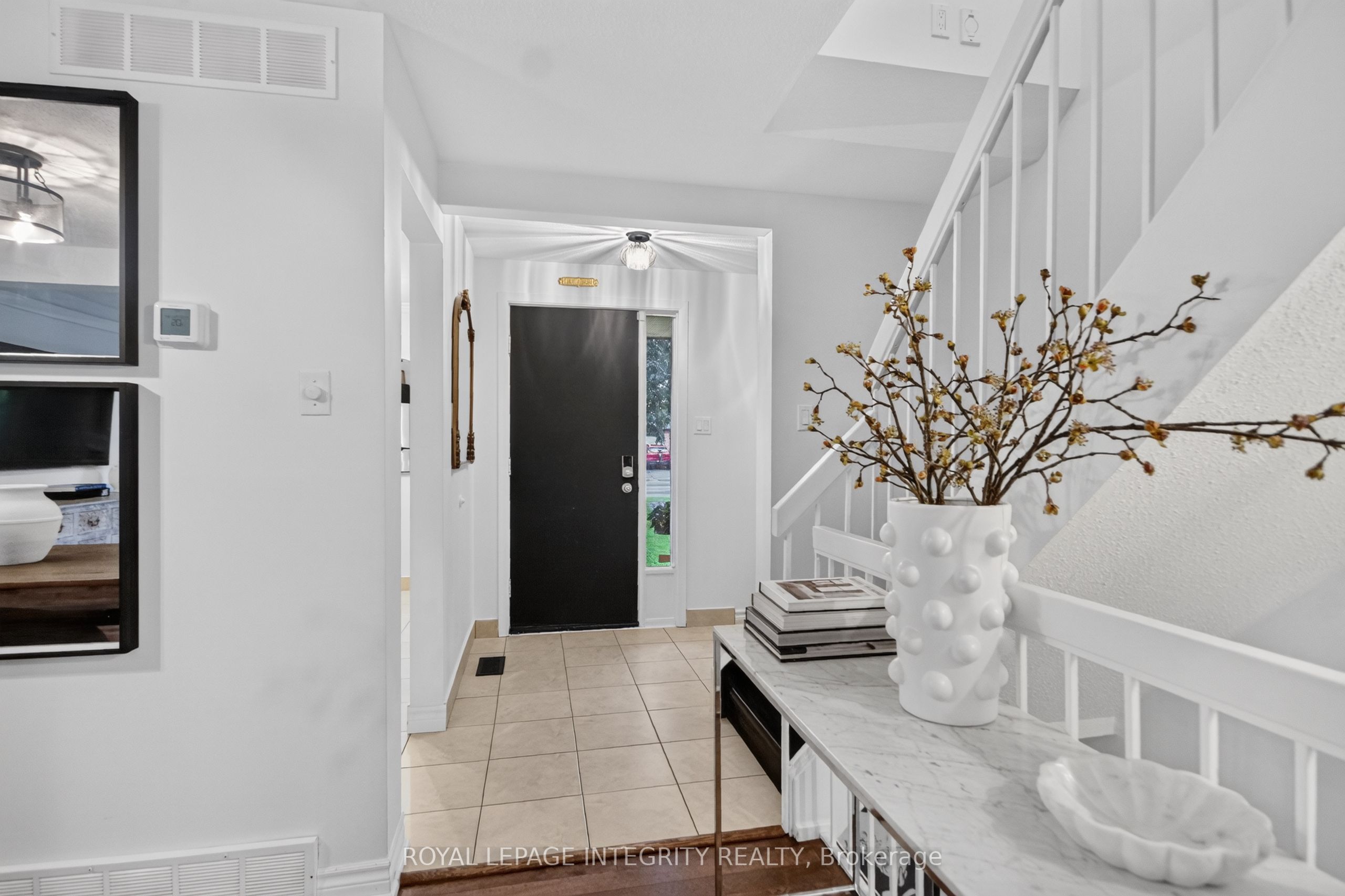 209 SHERWAY Drive, Barrhaven, ON K2J 2B3 photo 5
