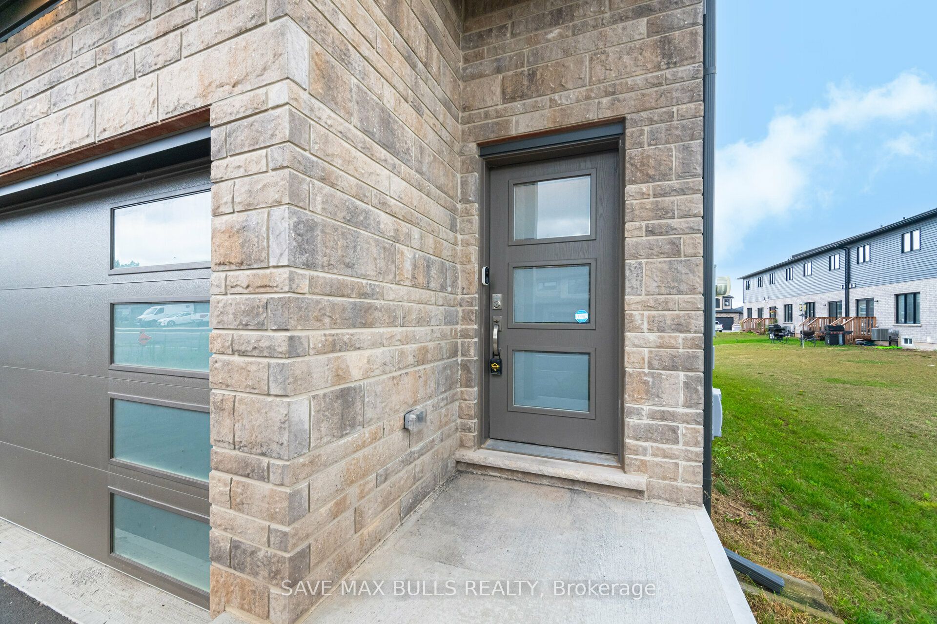 7381 Matteo Drive, Niagara Falls, ON L2H 3T3 photo 4
