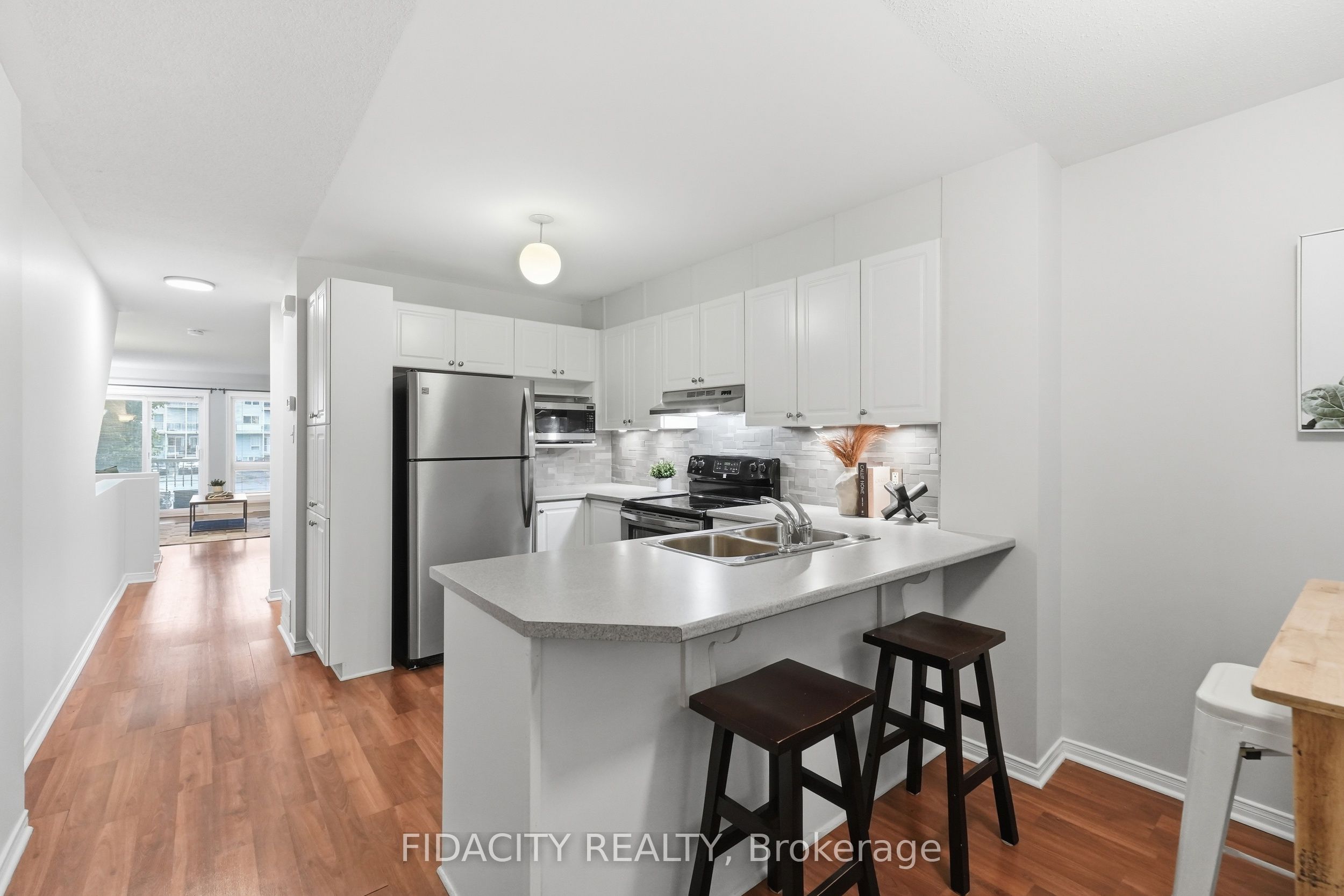 324 Crownridge Drive 55, Kanata, ON K2M 3A5 photo 4