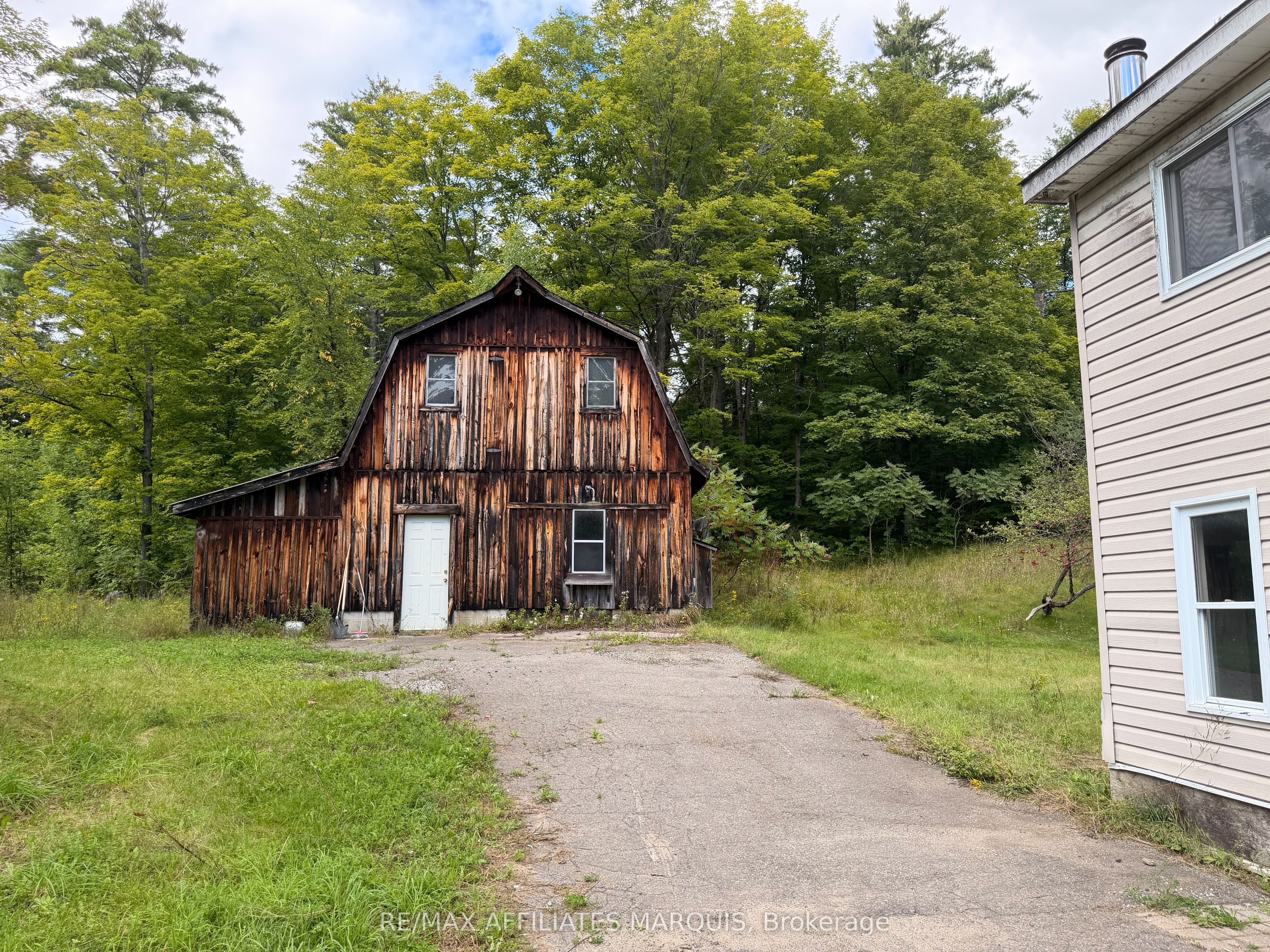 8774 Highway 511 Highway, Lanark Highlands, ON K0G 1K0 photo 5