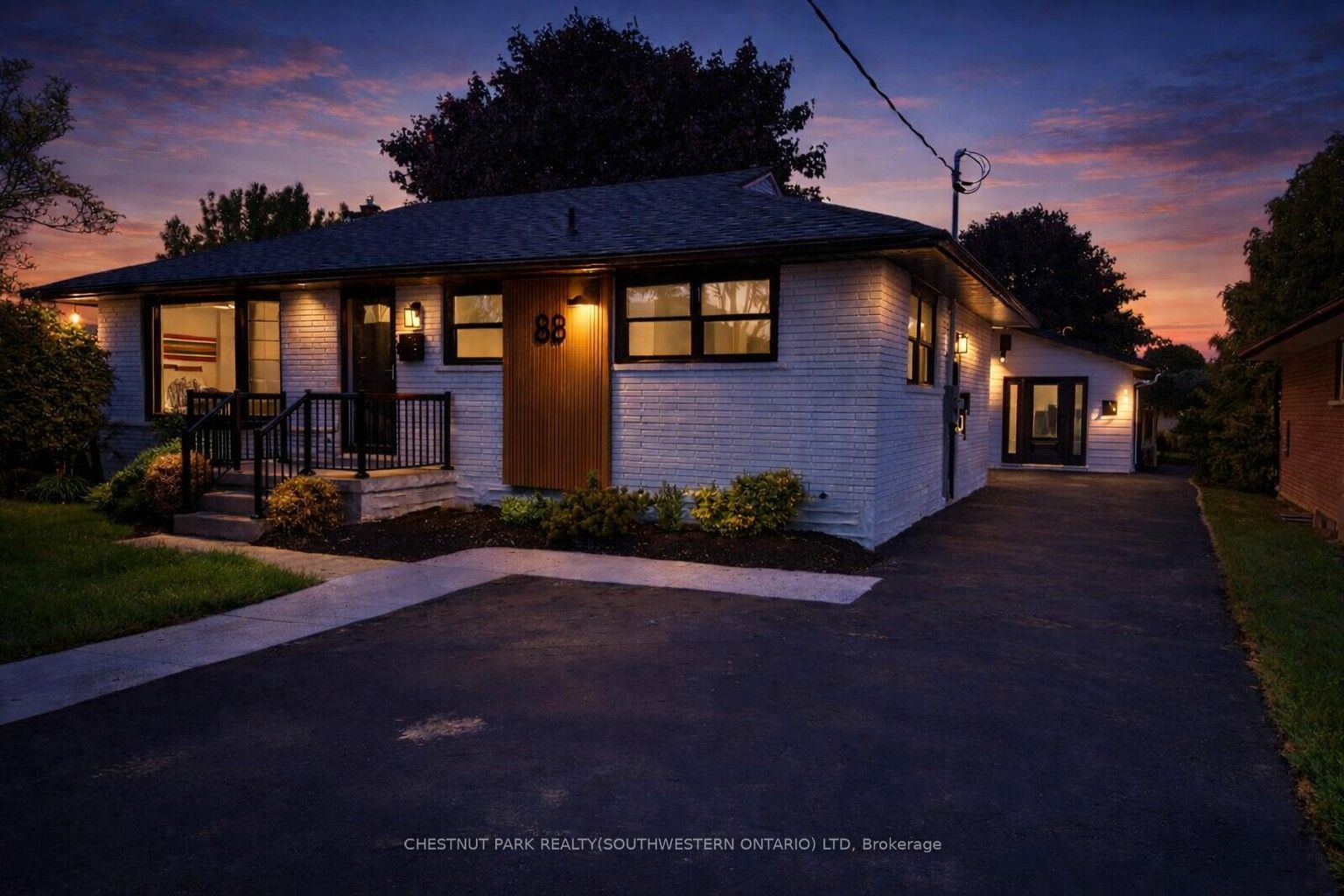 88 Woodhaven Drive, Kitchener, ON N2C 1V1