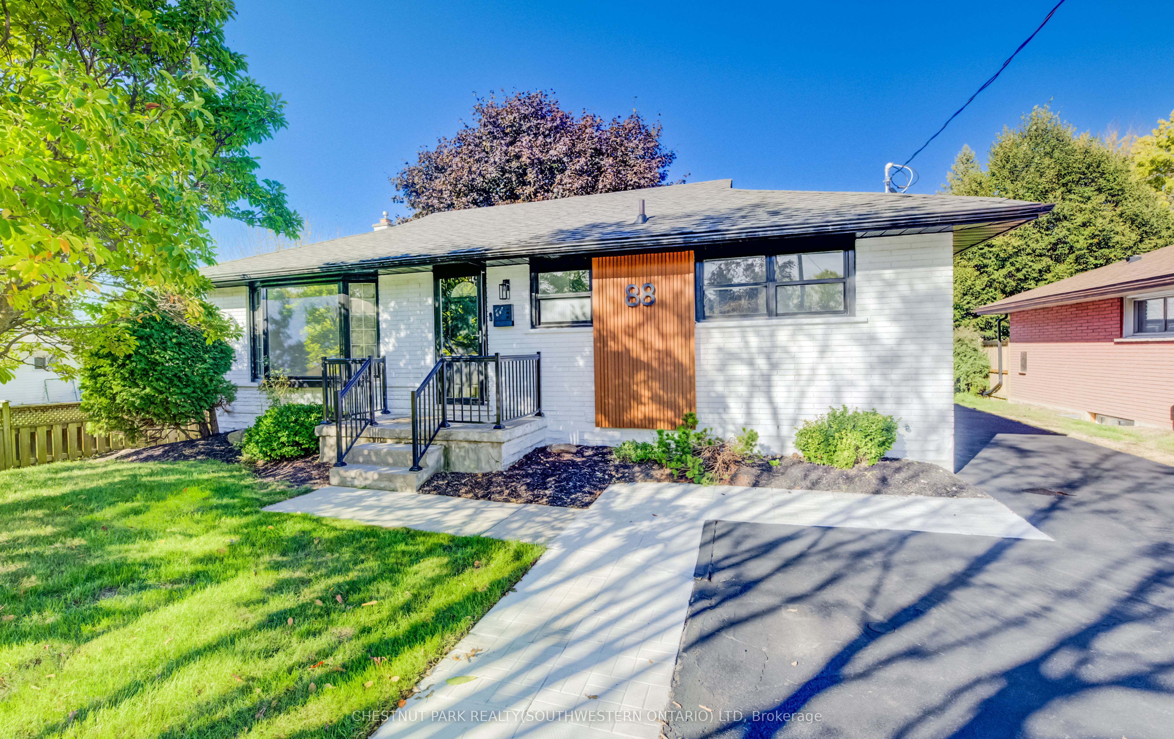 88 Woodhaven Drive, Kitchener, ON N2C 1V1 photo 2