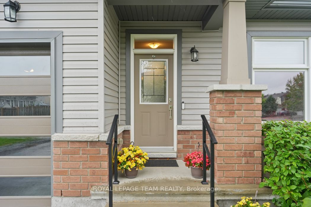 253 Edey Street, Arnprior, ON K7S 0G3 photo 2