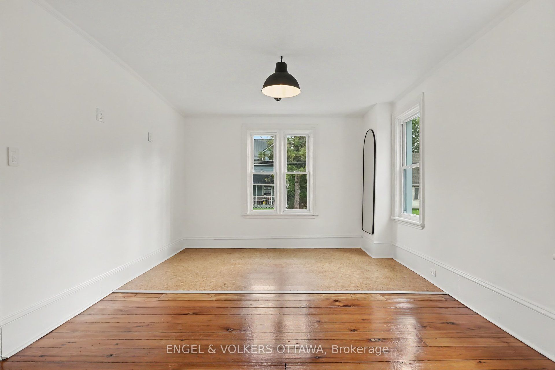 8169 Victoria Street, Greely - Metcalfe - Osgoode - Vernon and Area, ON K0A 2P0 photo 5
